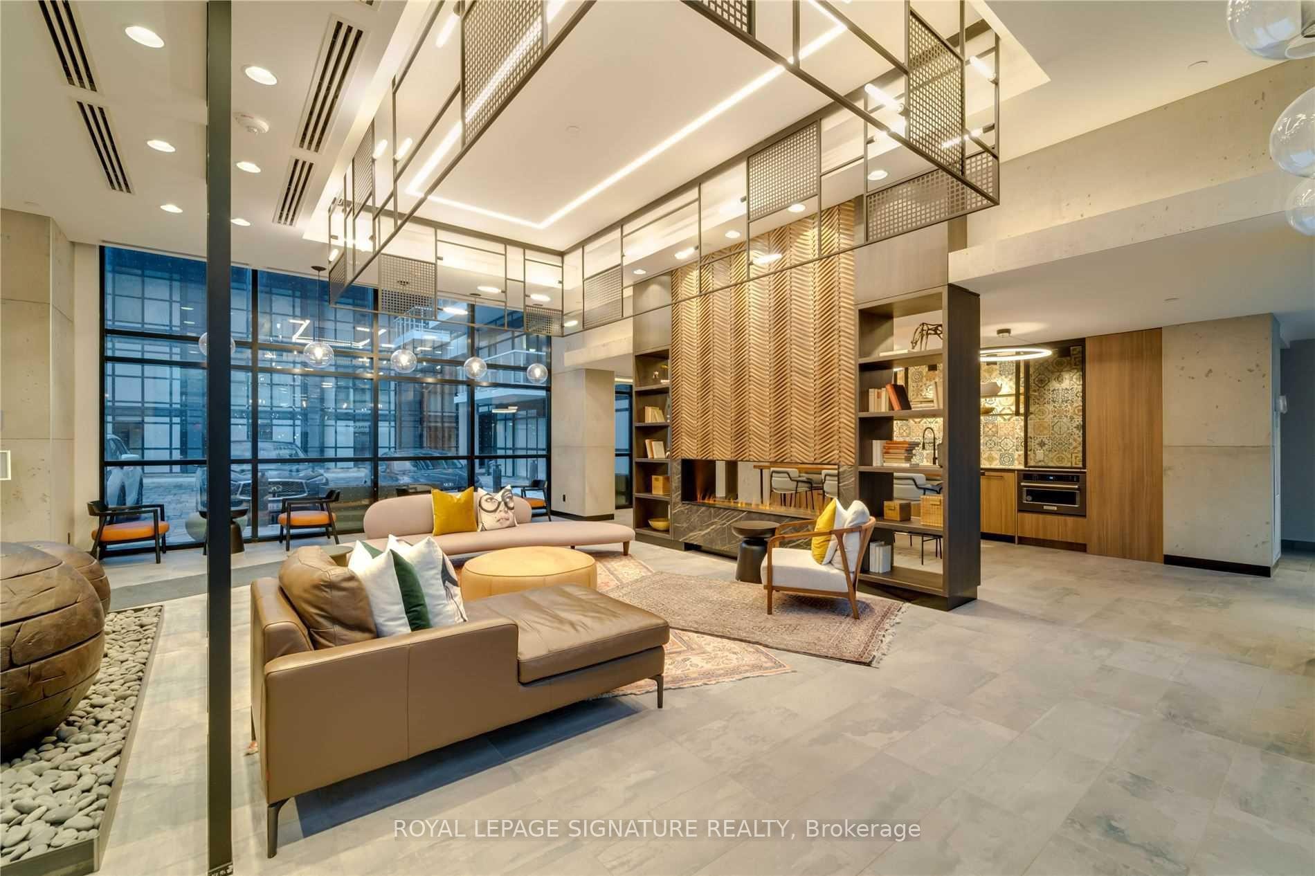 









251


Manitoba

Street, 2704,
Toronto,




ON
M8Y 0C7

