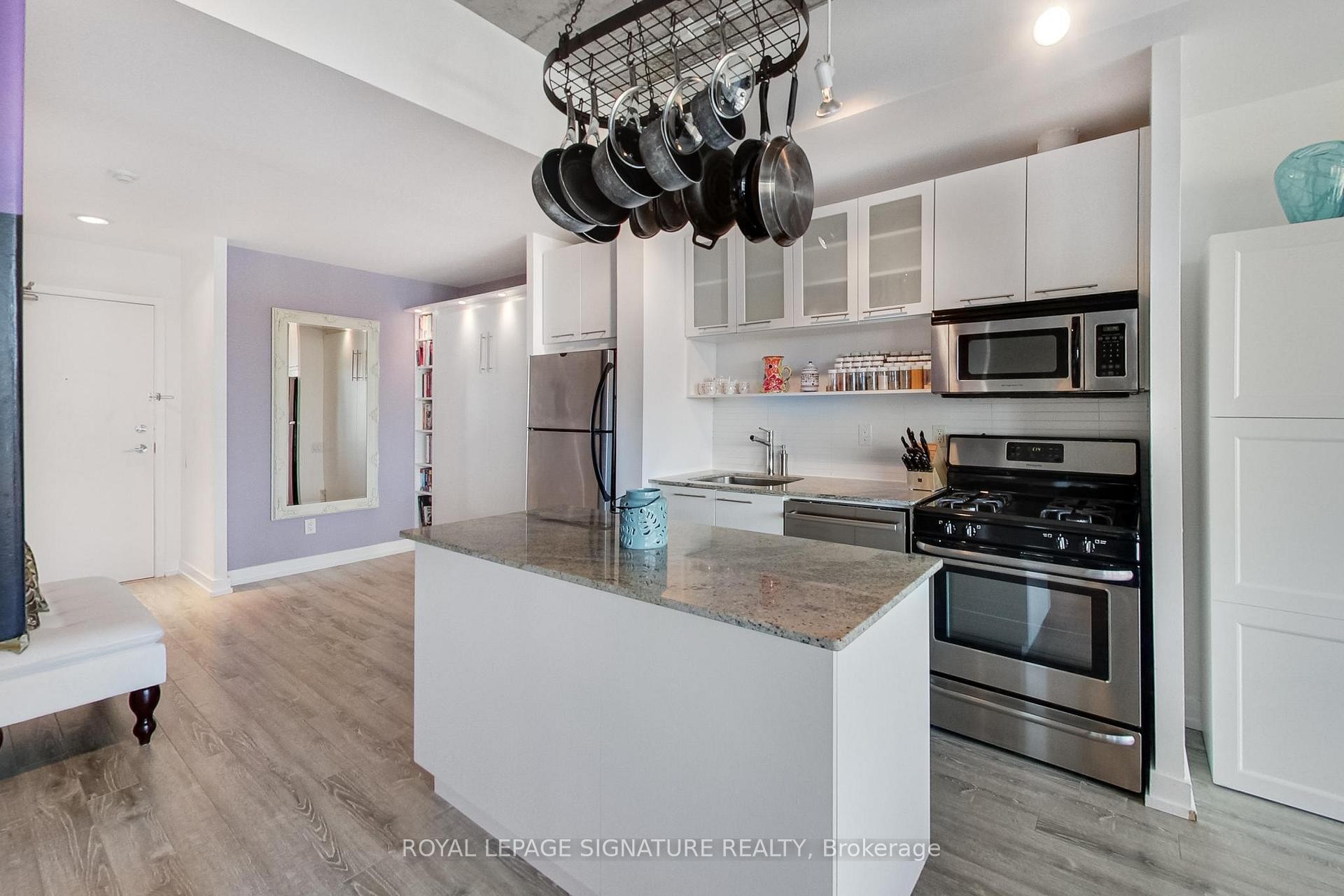 









66


Portland

Street, 610,
Toronto,




ON
M5V 2M6

