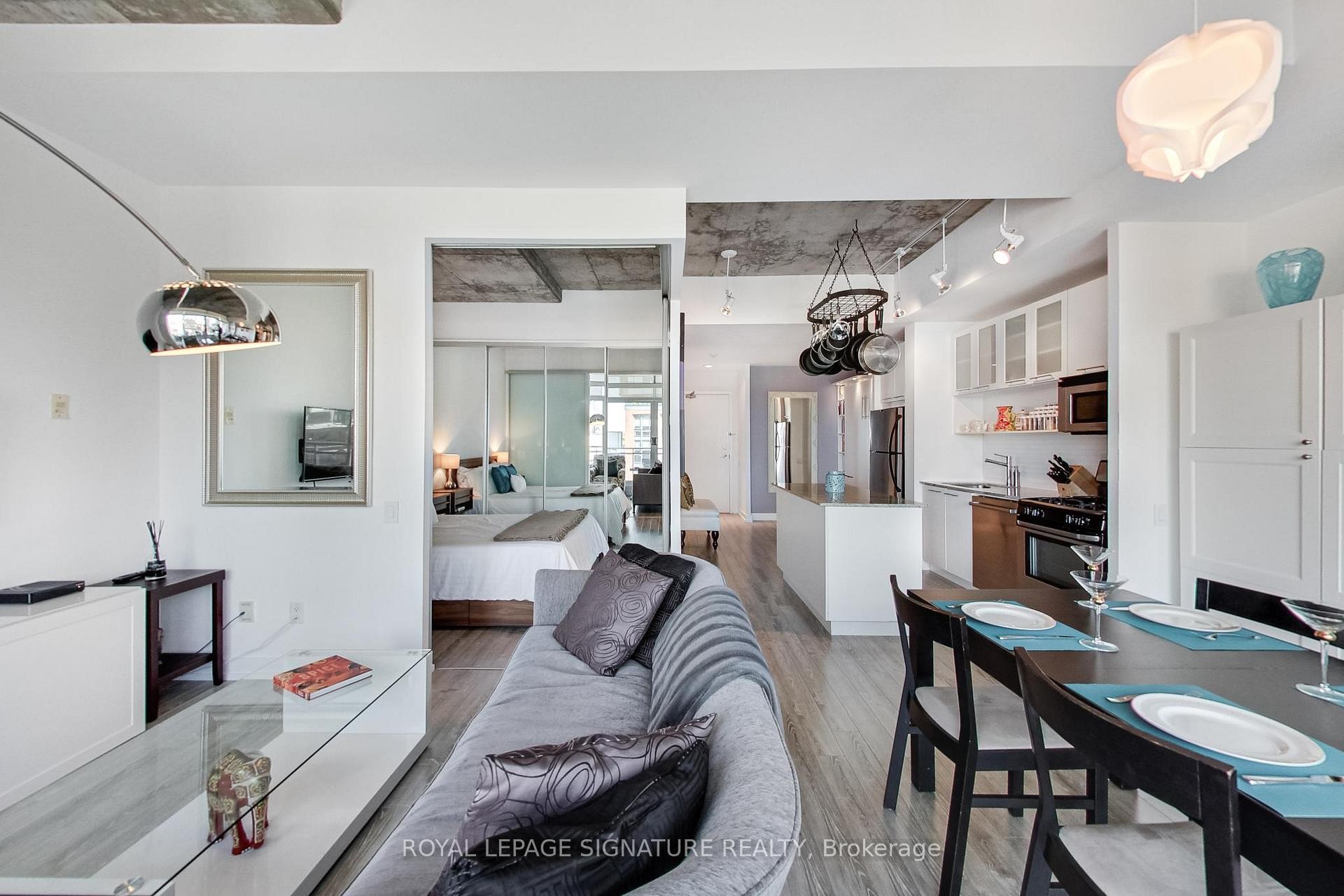 









66


Portland

Street, 610,
Toronto,




ON
M5V 2M6

