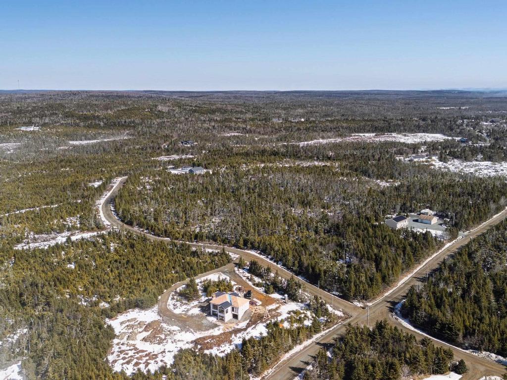 












32 Lipkudamoonk Path

,
Clam Bay,







NS
B0J 1Y0

