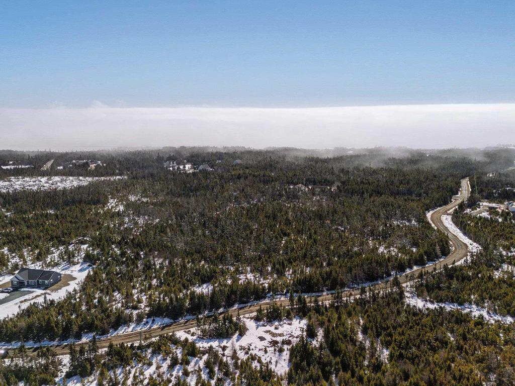 












32 Lipkudamoonk Path

,
Clam Bay,







NS
B0J 1Y0


