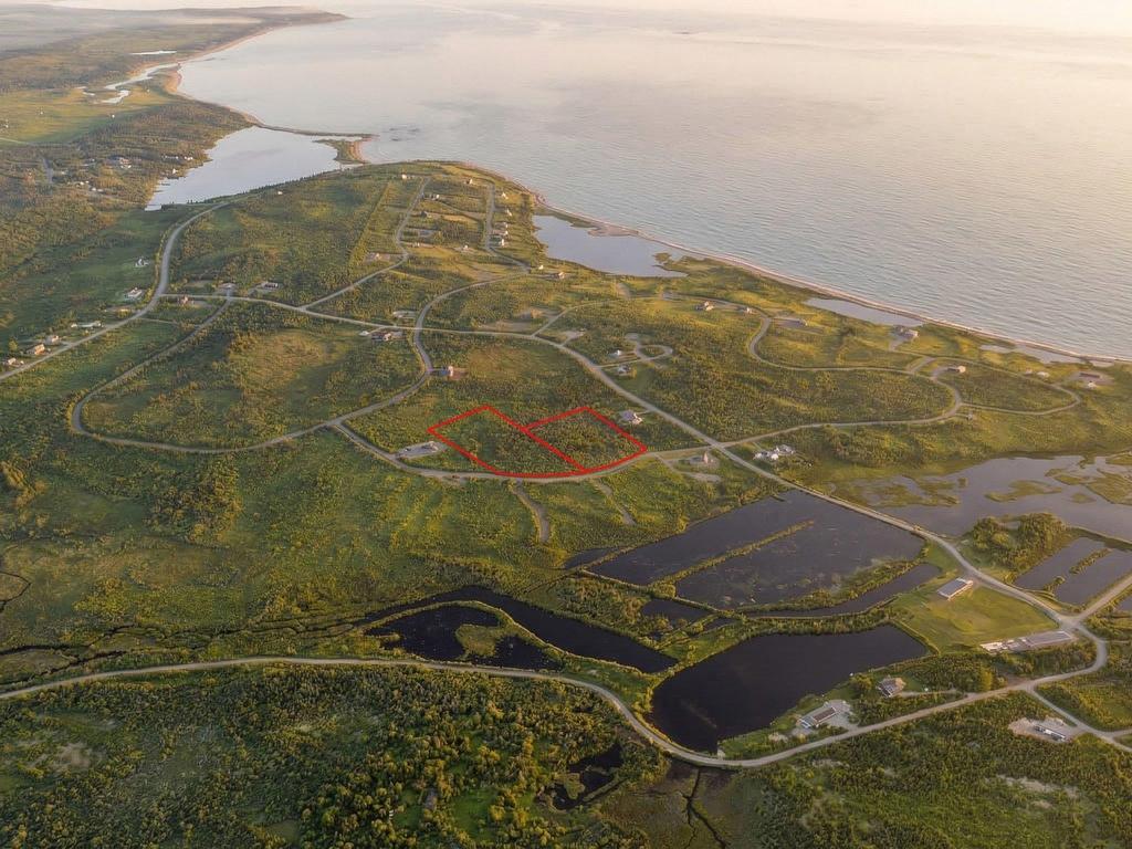 












32 Lipkudamoonk Path

,
Clam Bay,







NS
B0J 1Y0

