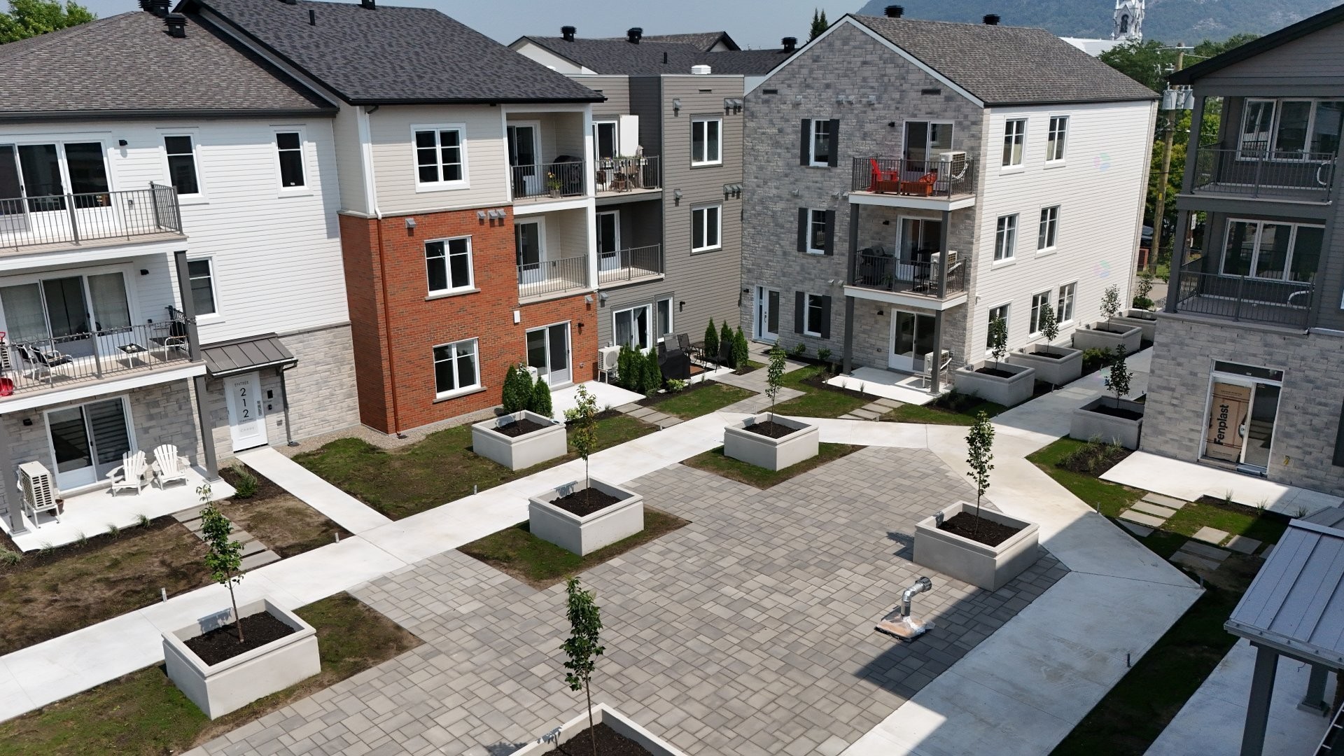 









251


Rue St-Jean-Baptiste

, 233,
Beloeil,




QC
J3G2V6

