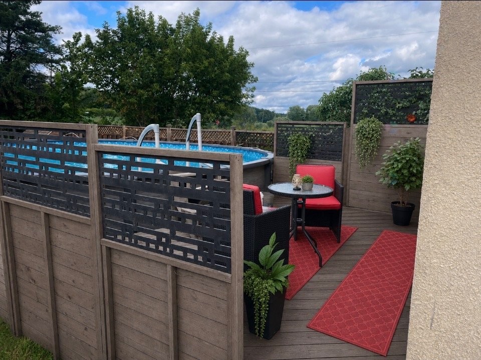 









5901


1er rang Ste-Cécile

,
Saint-Félix-de-Valois,




QC
J0K2M0

