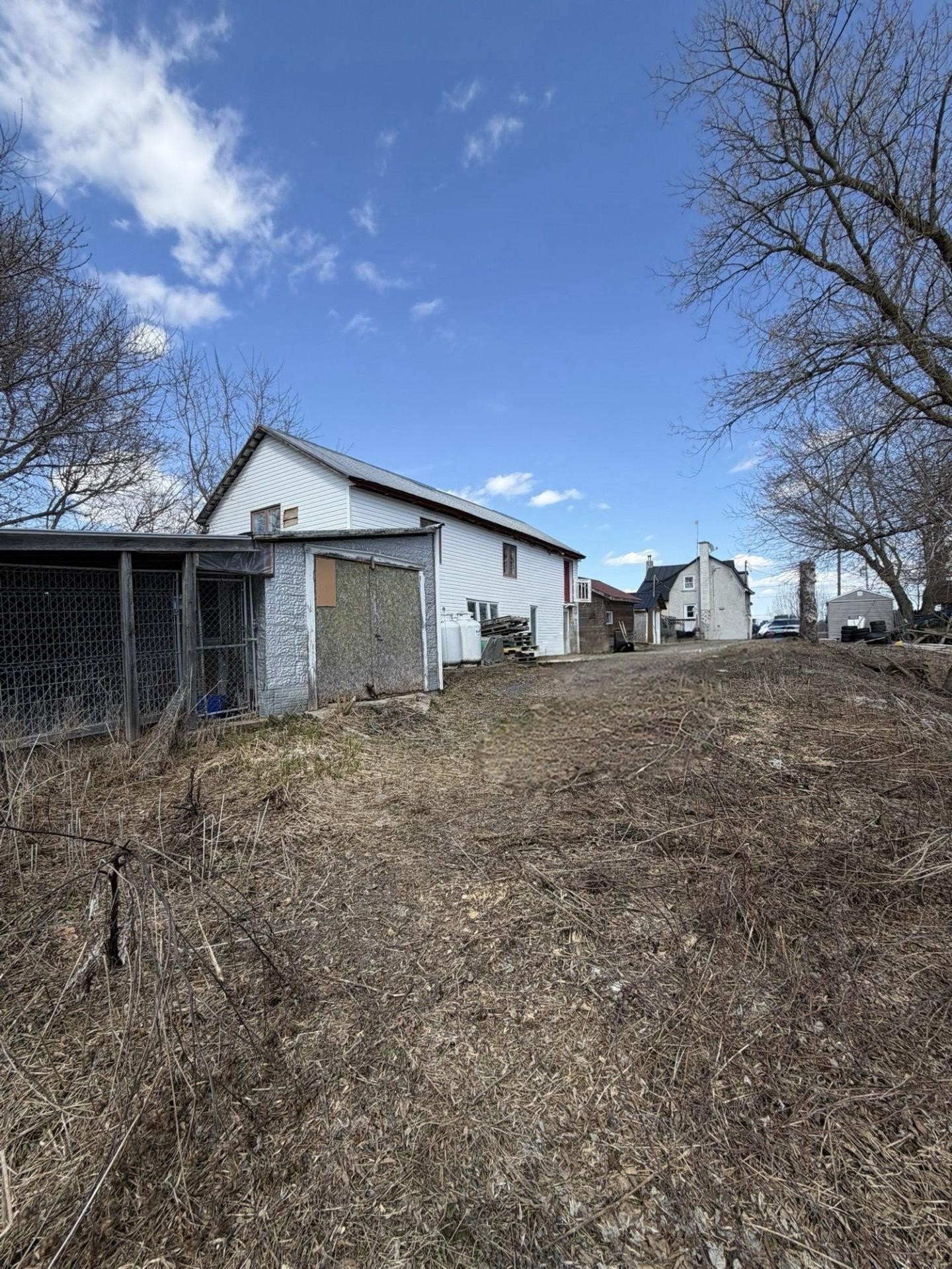 









5901


1er rang Ste-Cécile

,
Saint-Félix-de-Valois,




QC
J0K2M0


