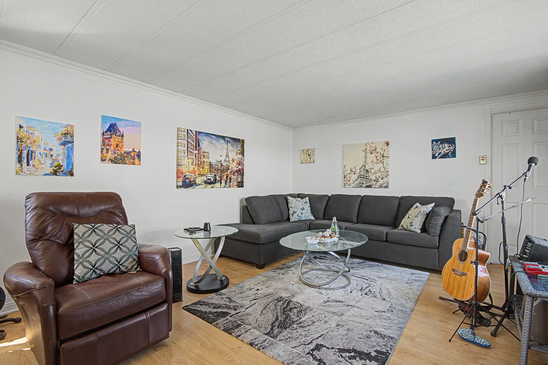 









3950


Boul. Sir-Wilfrid-Laurier

, 255,
Longueuil (Saint-Hubert),




QC
J3Y5Y9

