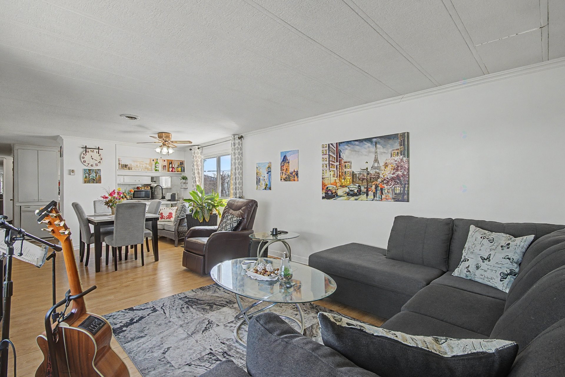 









3950


Boul. Sir-Wilfrid-Laurier

, 255,
Longueuil (Saint-Hubert),




QC
J3Y5Y9

