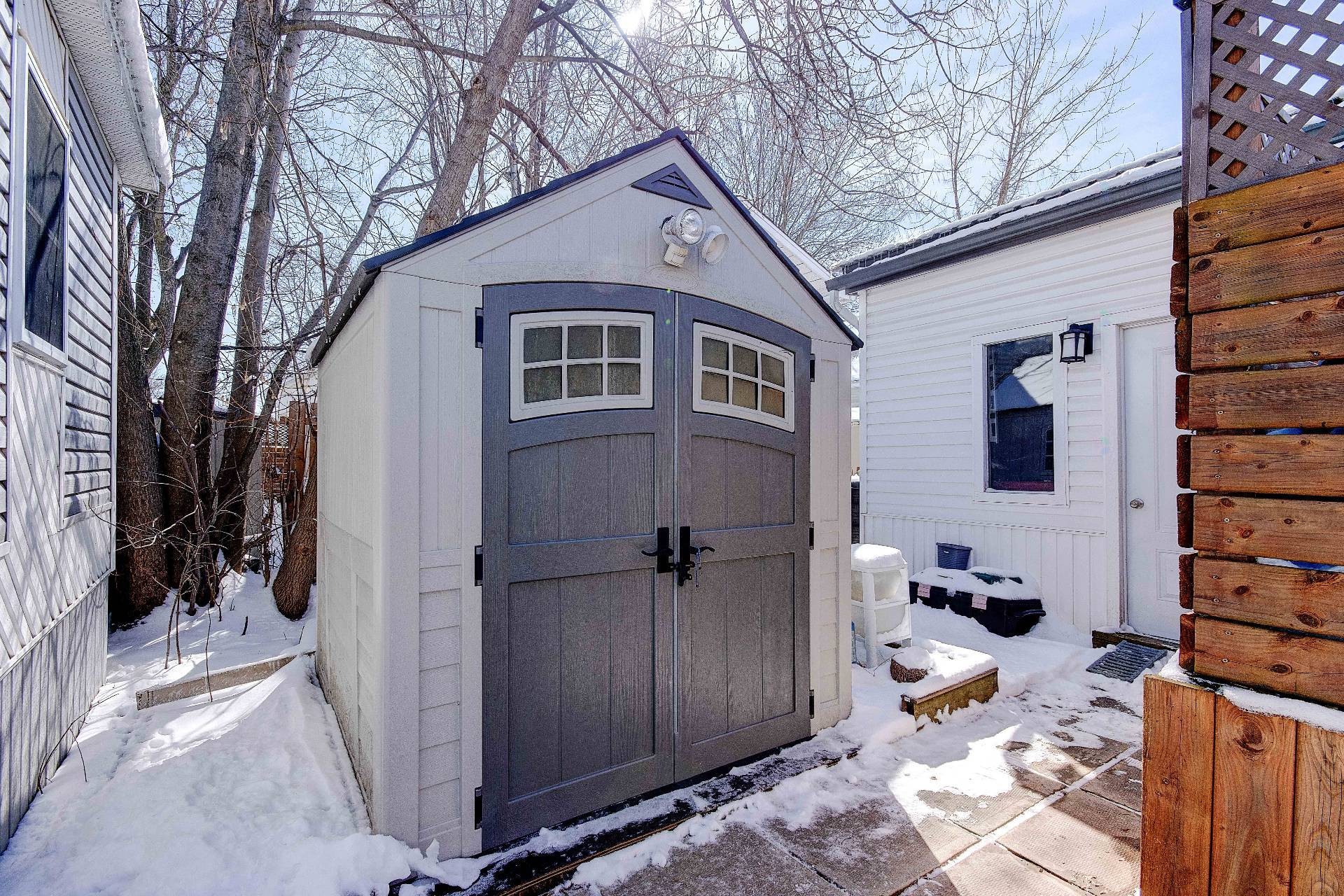 









3950


Boul. Sir-Wilfrid-Laurier

, 255,
Longueuil (Saint-Hubert),




QC
J3Y5Y9

