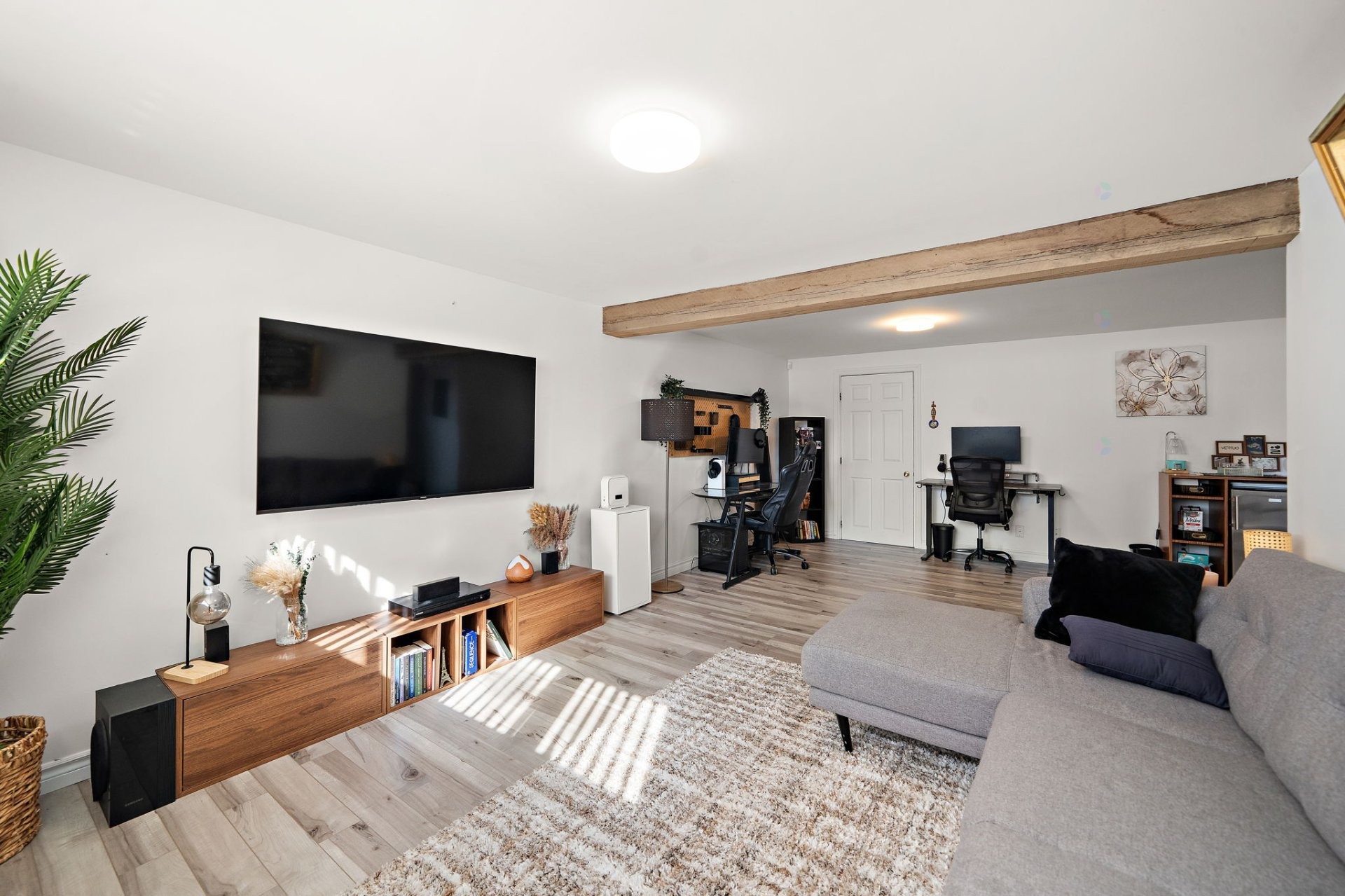 









3369


Rue Charlotte

,
Laval (Fabreville),




QC
H7P1G4

