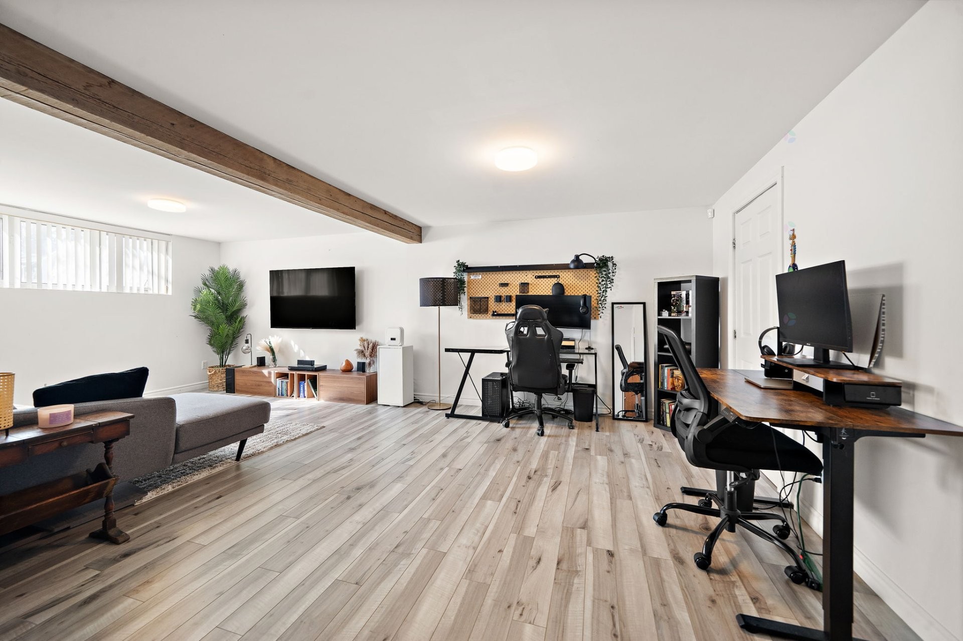 









3369


Rue Charlotte

,
Laval (Fabreville),




QC
H7P1G4

