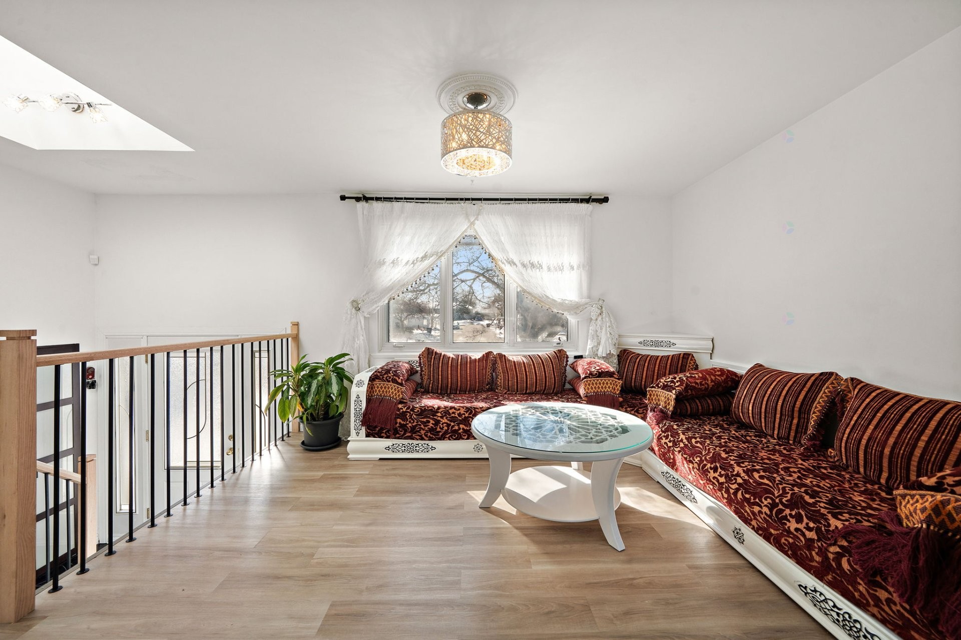 









3369


Rue Charlotte

,
Laval (Fabreville),




QC
H7P1G4

