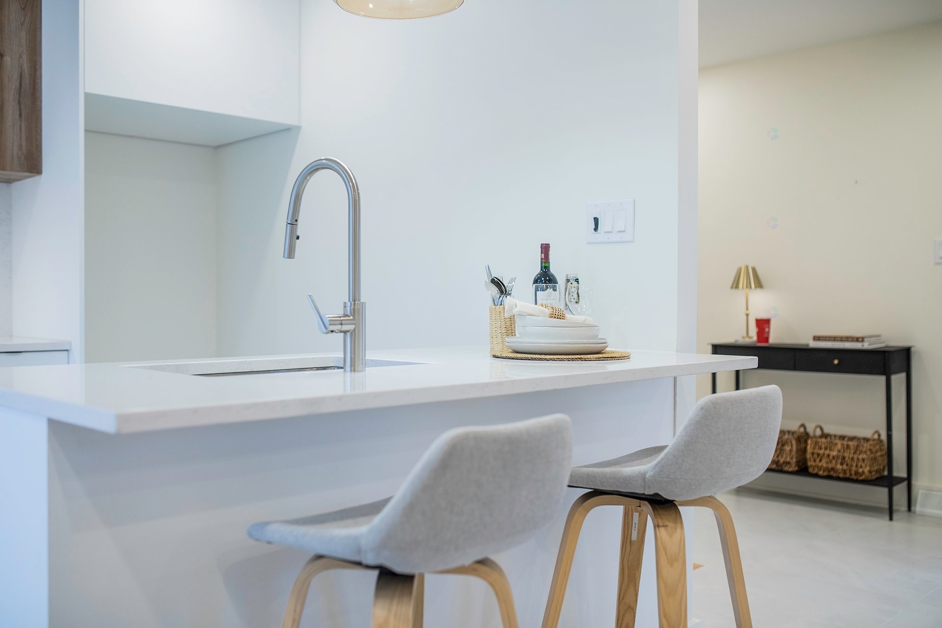 









892


Rue Nicolet

,
Longueuil (Le Vieux-Longueuil),




QC
J4J4T4


