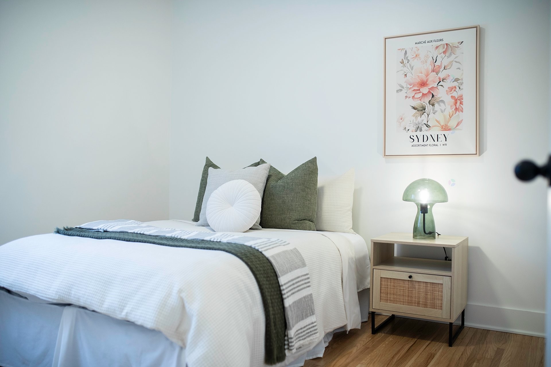 









892


Rue Nicolet

,
Longueuil (Le Vieux-Longueuil),




QC
J4J4T4

