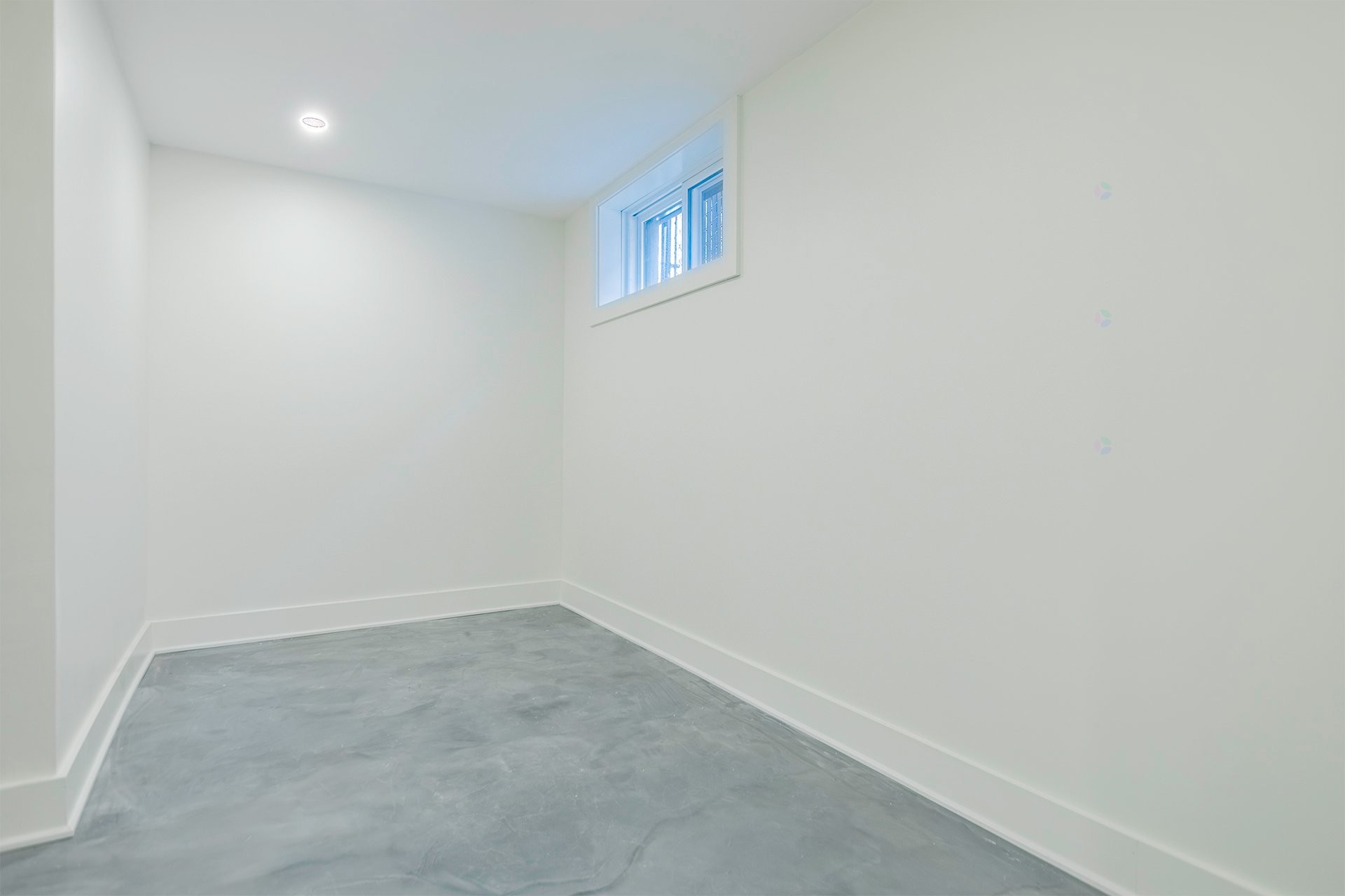









892


Rue Nicolet

,
Longueuil (Le Vieux-Longueuil),




QC
J4J4T4

