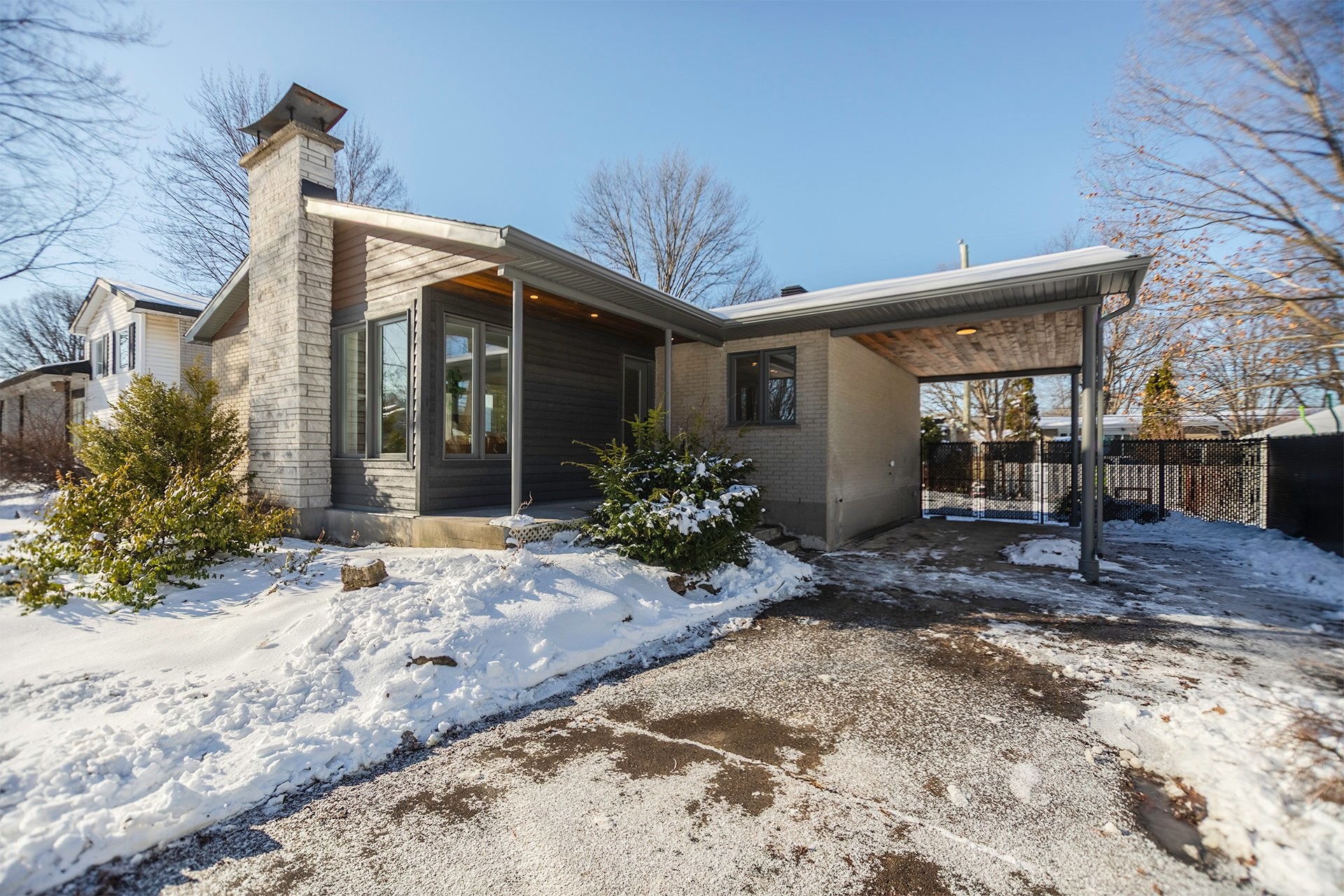 









892


Rue Nicolet

,
Longueuil (Le Vieux-Longueuil),




QC
J4J4T4

