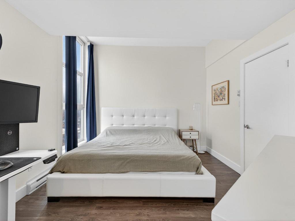 









757


Ch. Marie-Le Ber

,
Verdun/Île-des-Soers (Montréal),




QC
H3E1S8

