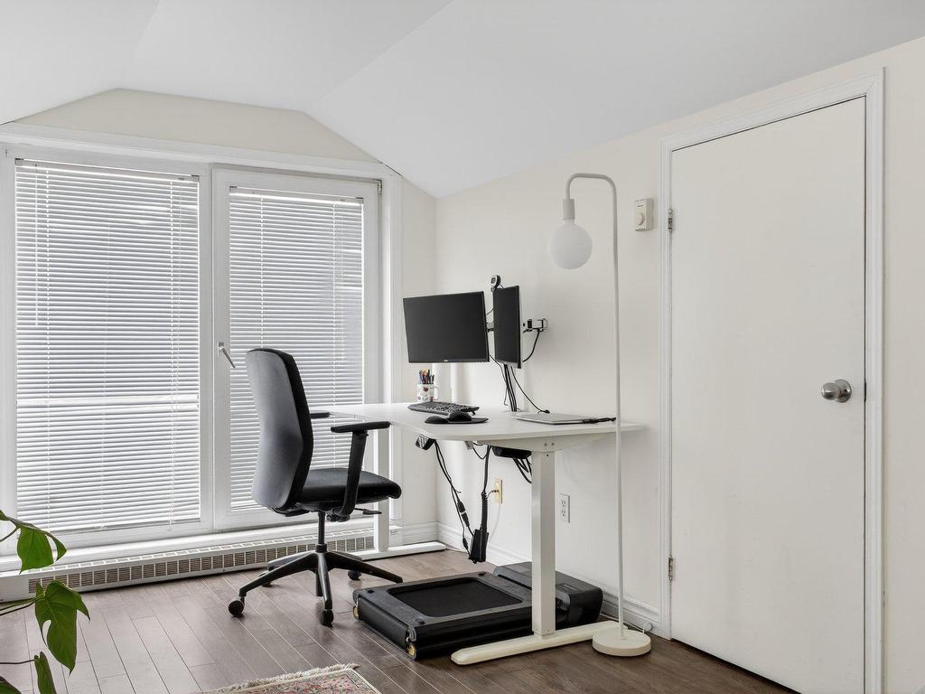 









757


Ch. Marie-Le Ber

,
Verdun/Île-des-Soers (Montréal),




QC
H3E1S8

