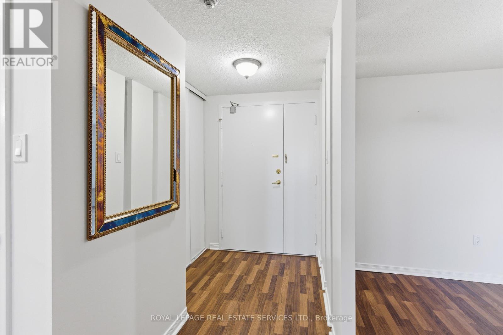 












904 - 6720 GLEN ERIN DRIVE

,
Mississauga,




Ontario
L5N3K8

