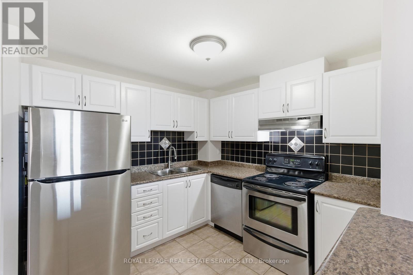 












904 - 6720 GLEN ERIN DRIVE

,
Mississauga,




Ontario
L5N3K8

