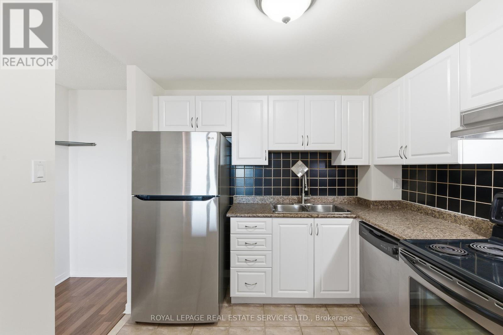 












904 - 6720 GLEN ERIN DRIVE

,
Mississauga,




Ontario
L5N3K8

