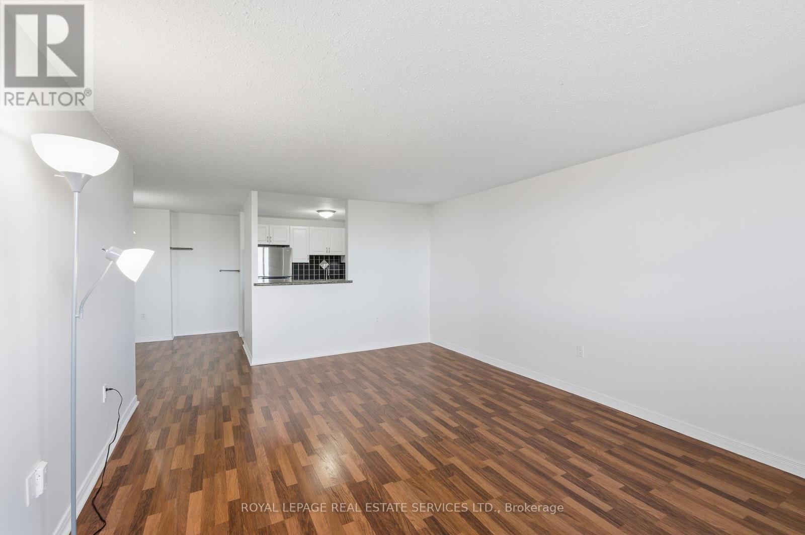 












904 - 6720 GLEN ERIN DRIVE

,
Mississauga,




Ontario
L5N3K8

