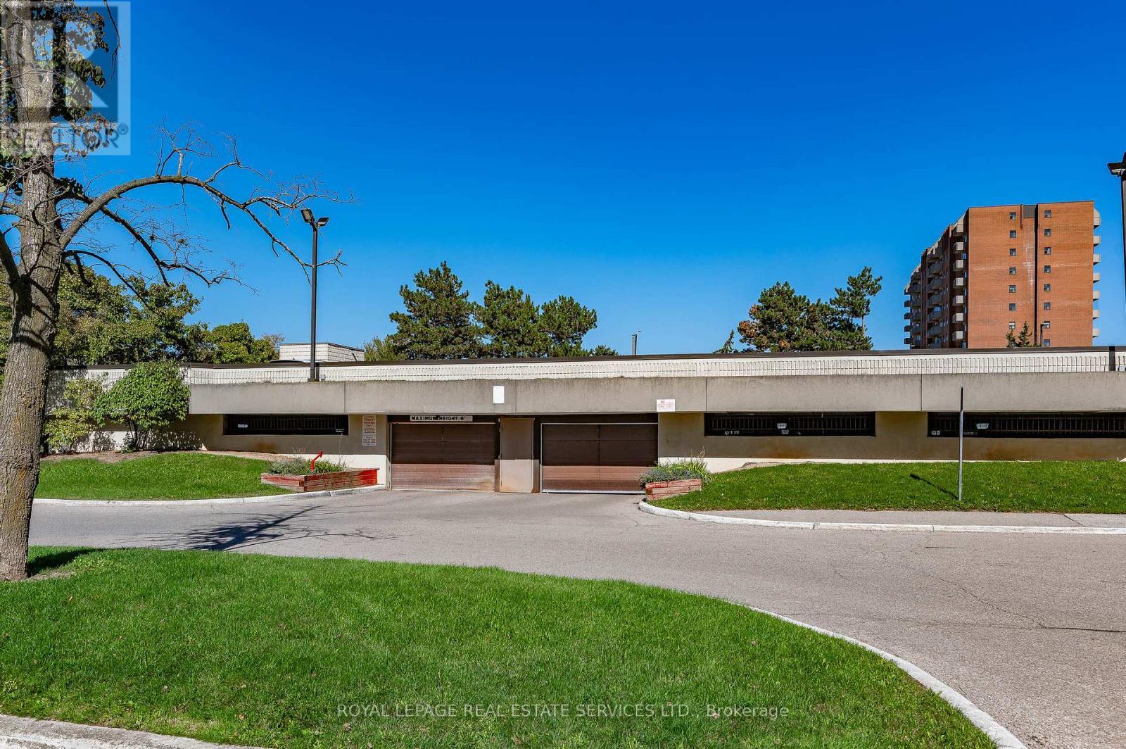 












904 - 6720 GLEN ERIN DRIVE

,
Mississauga,




Ontario
L5N3K8

