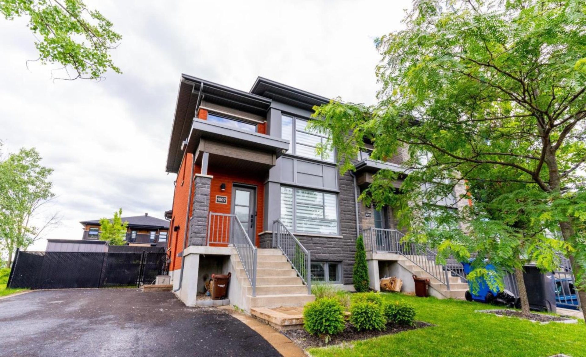 









1007


Rue des Samares

,
Longueuil (Le Vieux-Longueuil),




QC
J4M0A8

