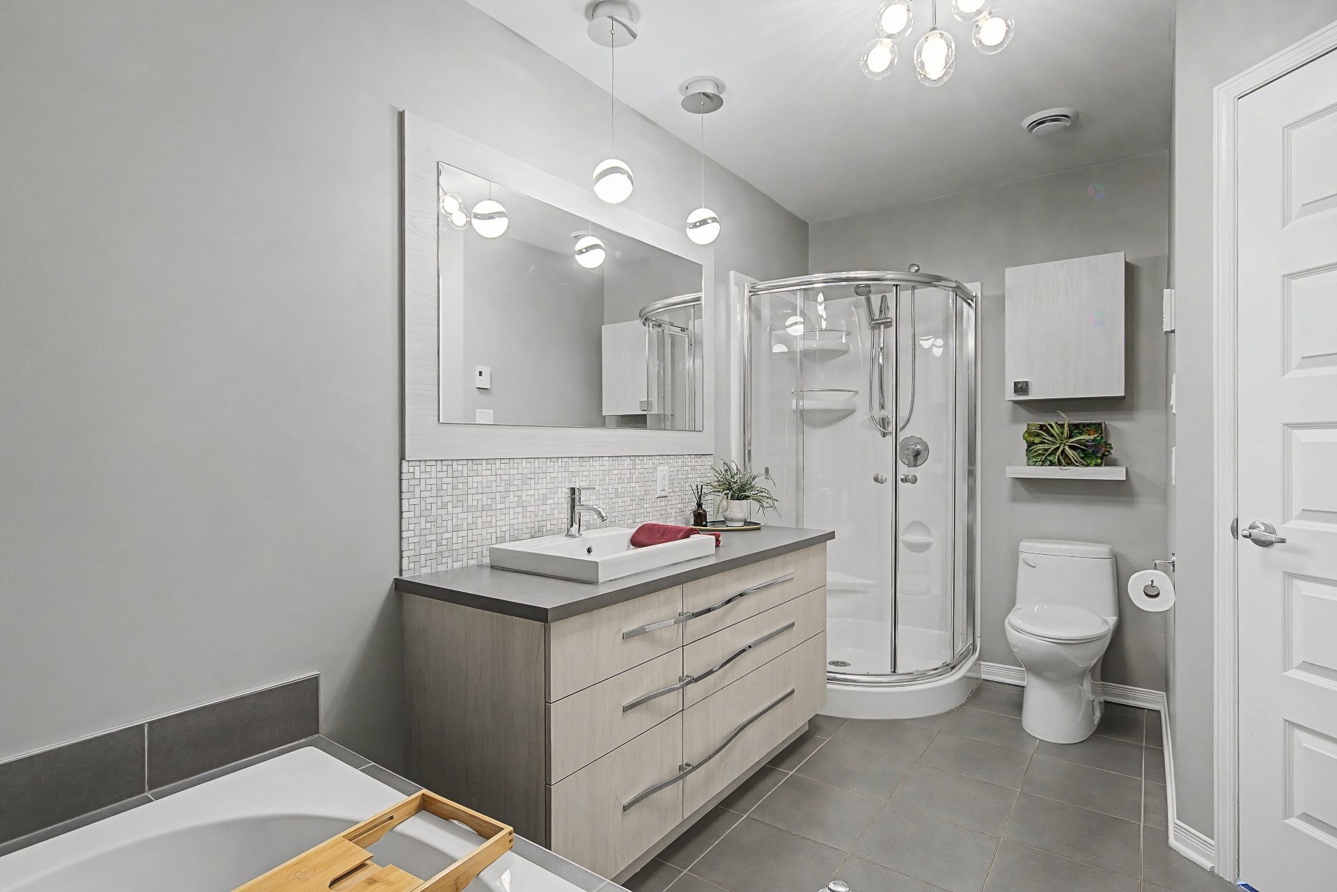 









1007


Rue des Samares

,
Longueuil (Le Vieux-Longueuil),




QC
J4M0A8

