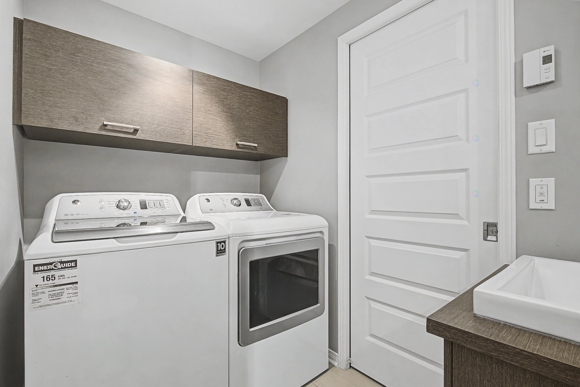 









1007


Rue des Samares

,
Longueuil (Le Vieux-Longueuil),




QC
J4M0A8

