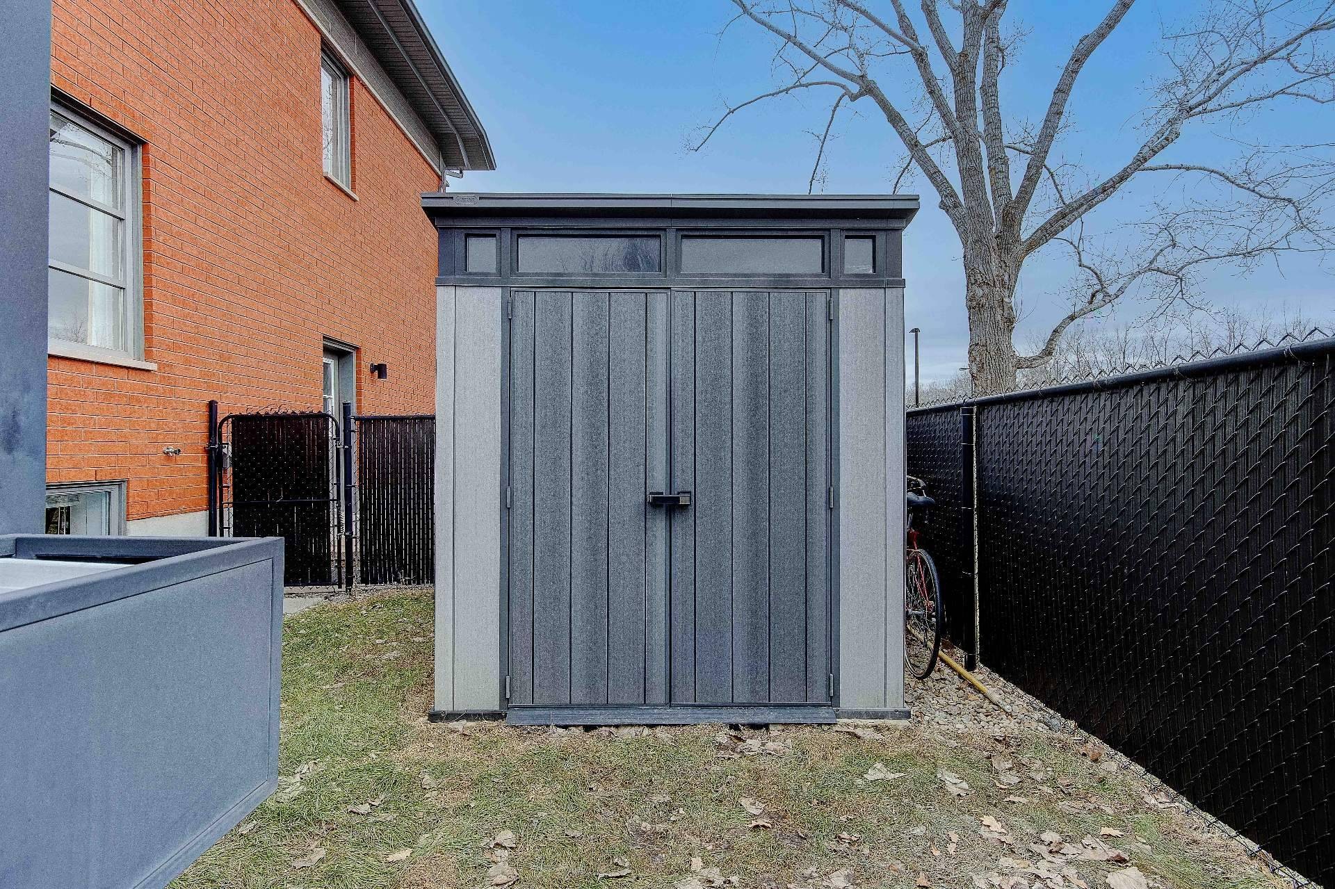 









1007


Rue des Samares

,
Longueuil (Le Vieux-Longueuil),




QC
J4M0A8

