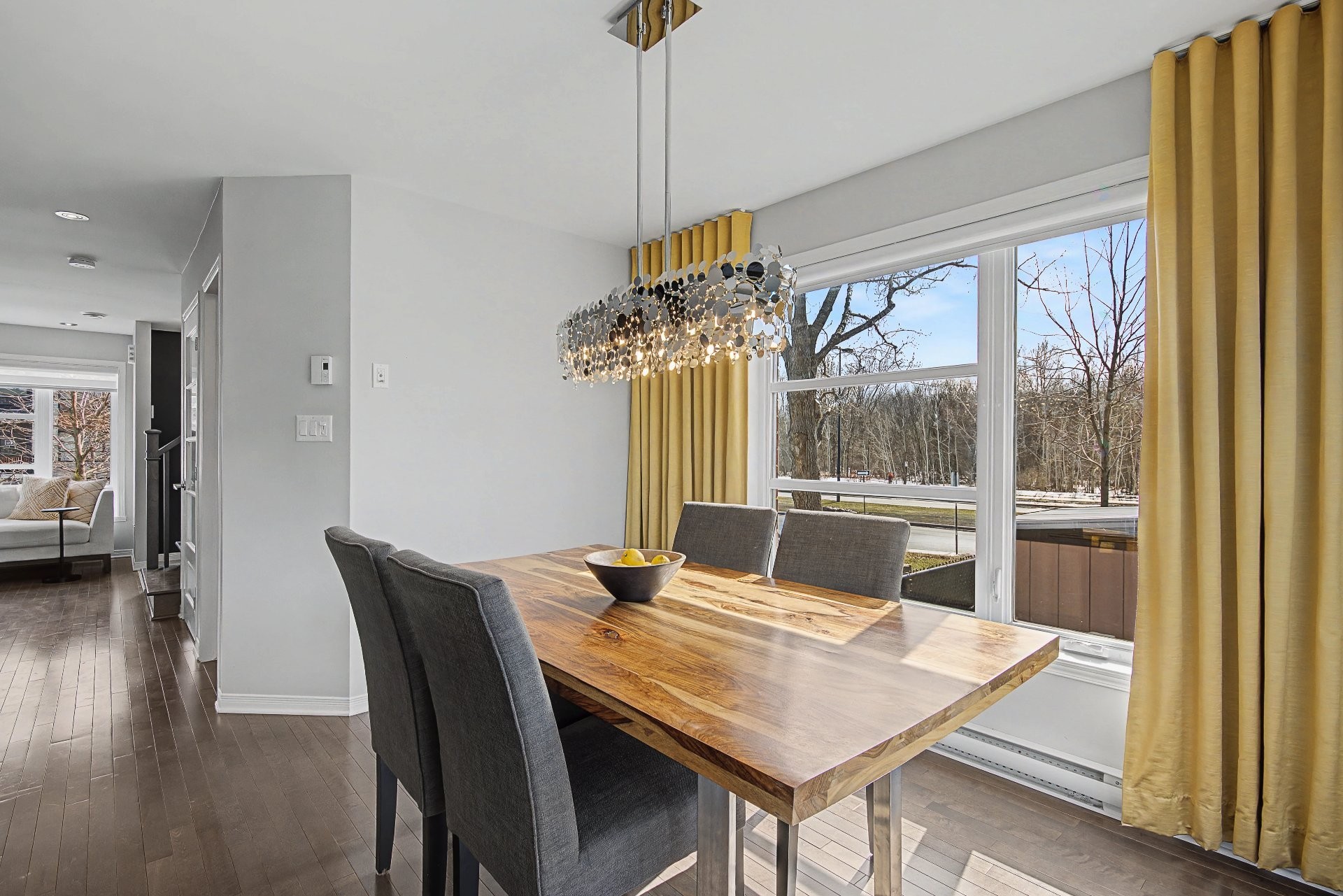 









1007


Rue des Samares

,
Longueuil (Le Vieux-Longueuil),




QC
J4M0A8

