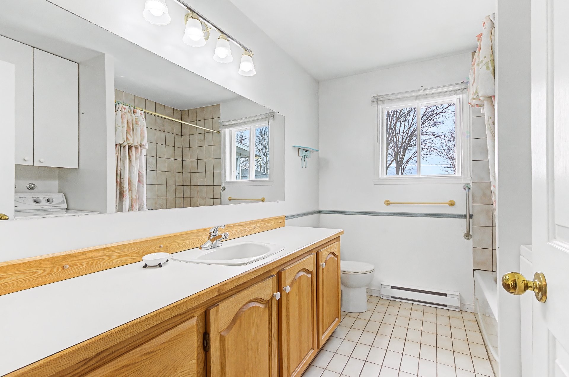 









1785


Rue du Moulin

,
Sainte-Marie-Madeleine,




QC
J0H1S0


