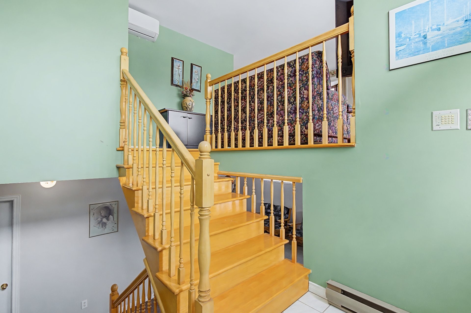 









1785


Rue du Moulin

,
Sainte-Marie-Madeleine,




QC
J0H1S0

