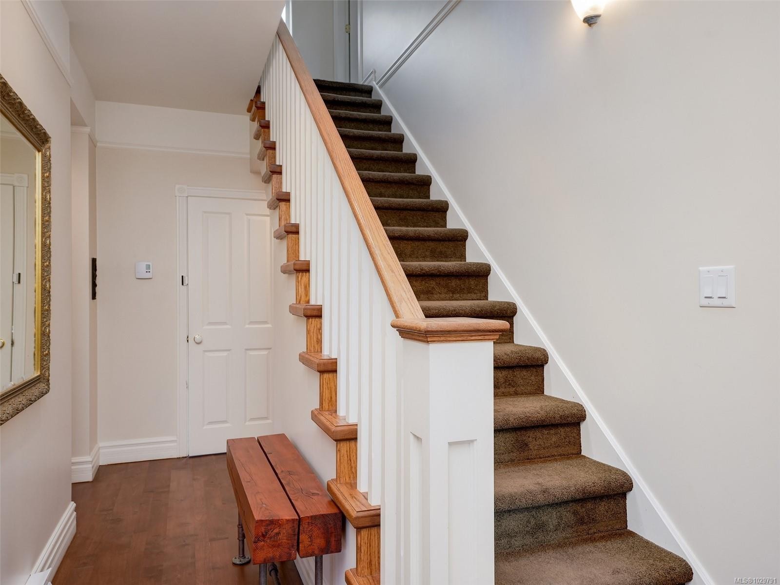 









445


Admirals

Rd, 3,
Esquimalt,




BC
V9A 2N2

