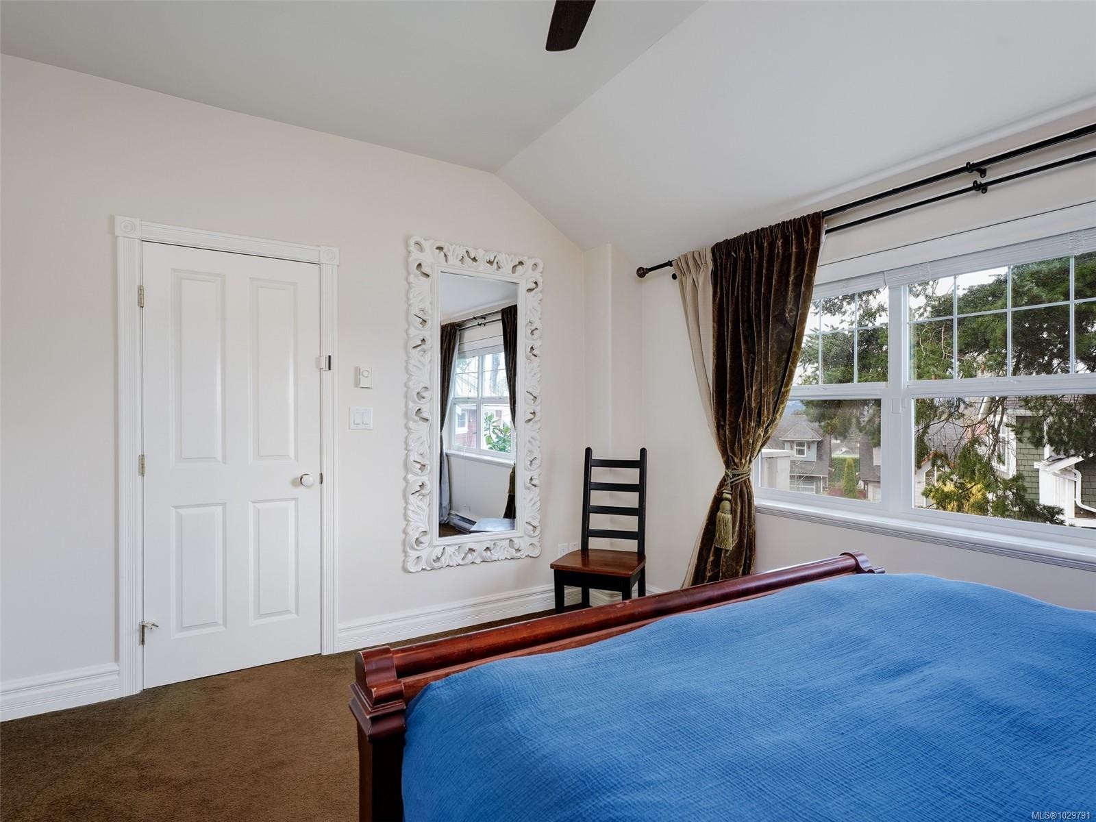 









445


Admirals

Rd, 3,
Esquimalt,




BC
V9A 2N2

