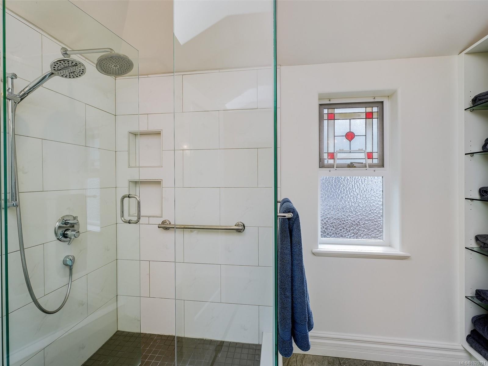 









445


Admirals

Rd, 3,
Esquimalt,




BC
V9A 2N2

