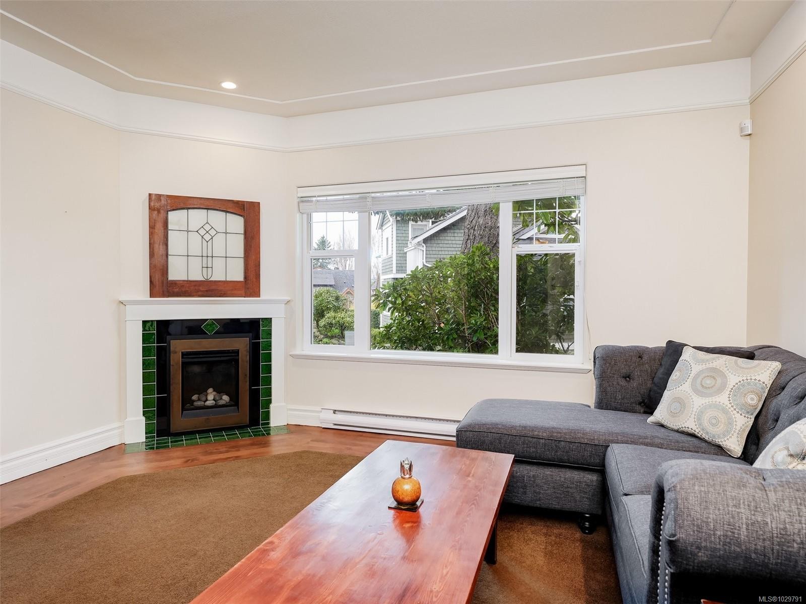 









445


Admirals

Rd, 3,
Esquimalt,




BC
V9A 2N2

