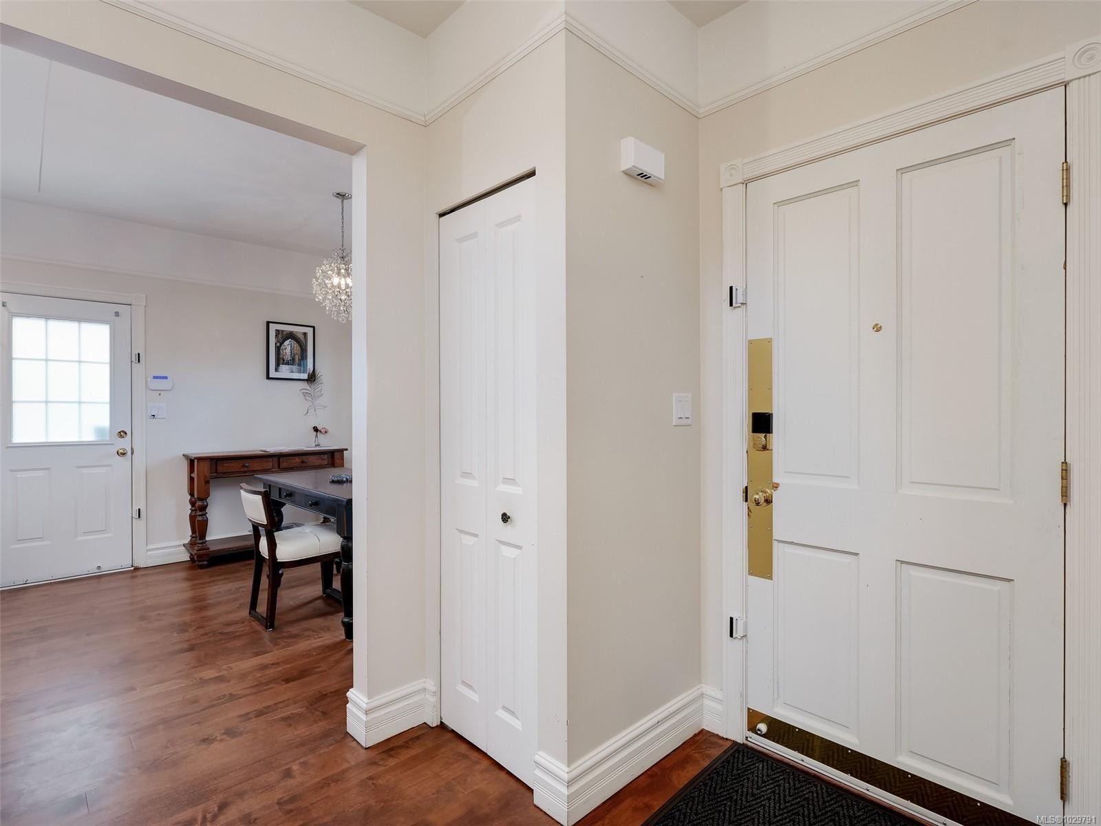 









445


Admirals

Rd, 3,
Esquimalt,




BC
V9A 2N2

