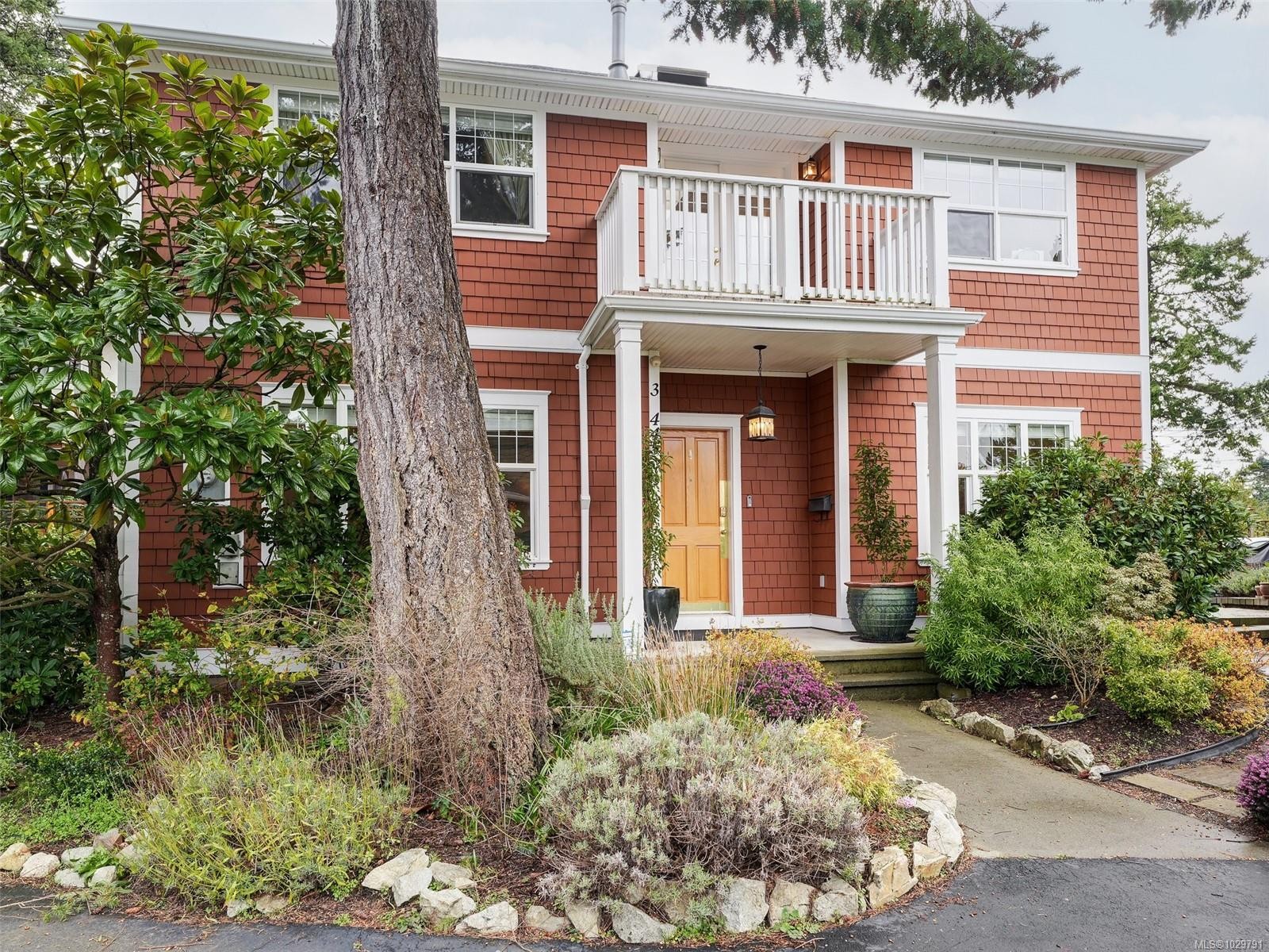 









445


Admirals

Rd, 3,
Esquimalt,




BC
V9A 2N2

