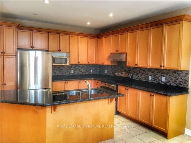 









110


Deerwood

Crescent,
Richmond Hill,




ON
L4E 4B3

