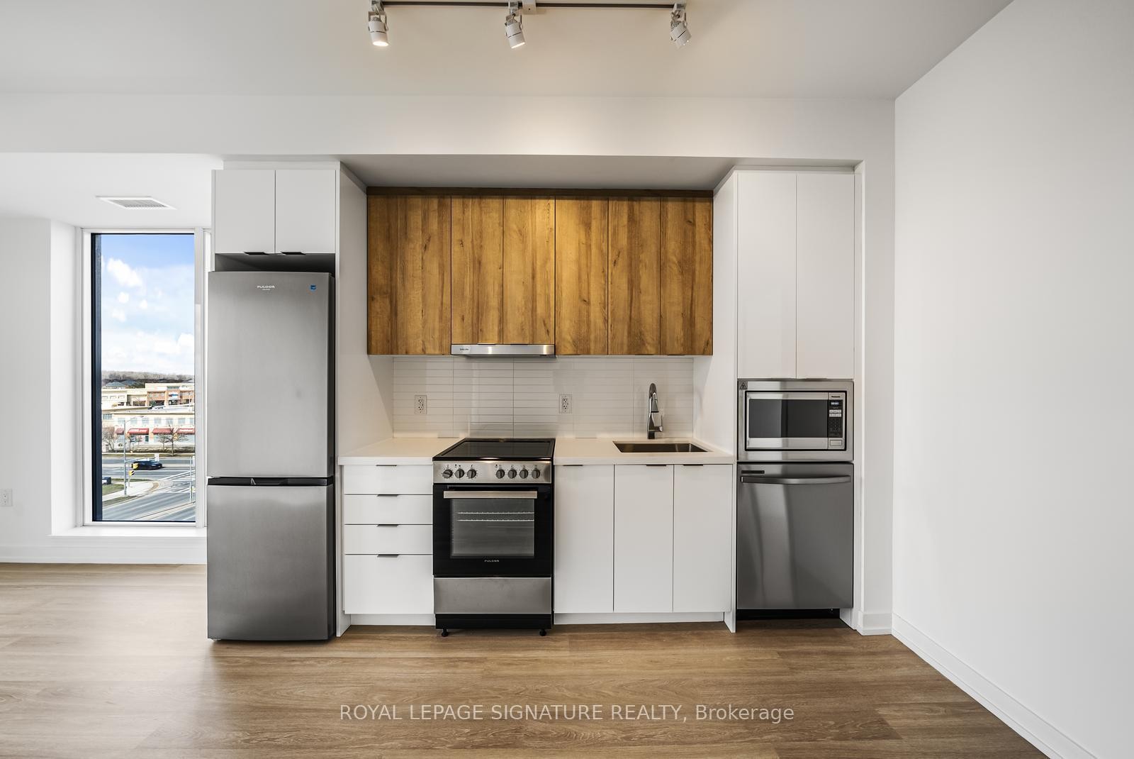 









9763


Markham

Road, A-637,
Markham,




ON
L6E 0W4

