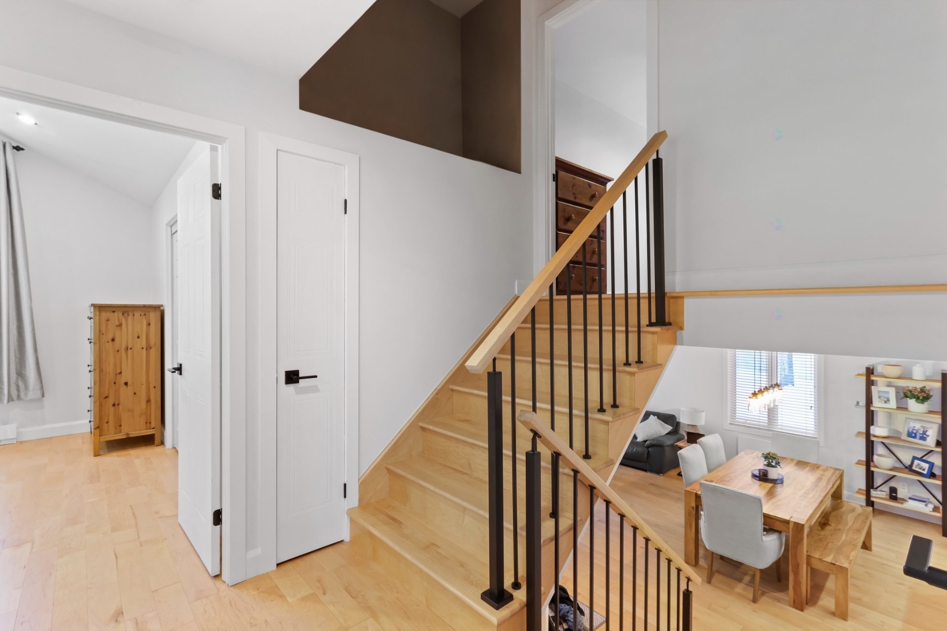 









419


Rue des Chênes

,
Beauharnois,




QC
J6N3T9

