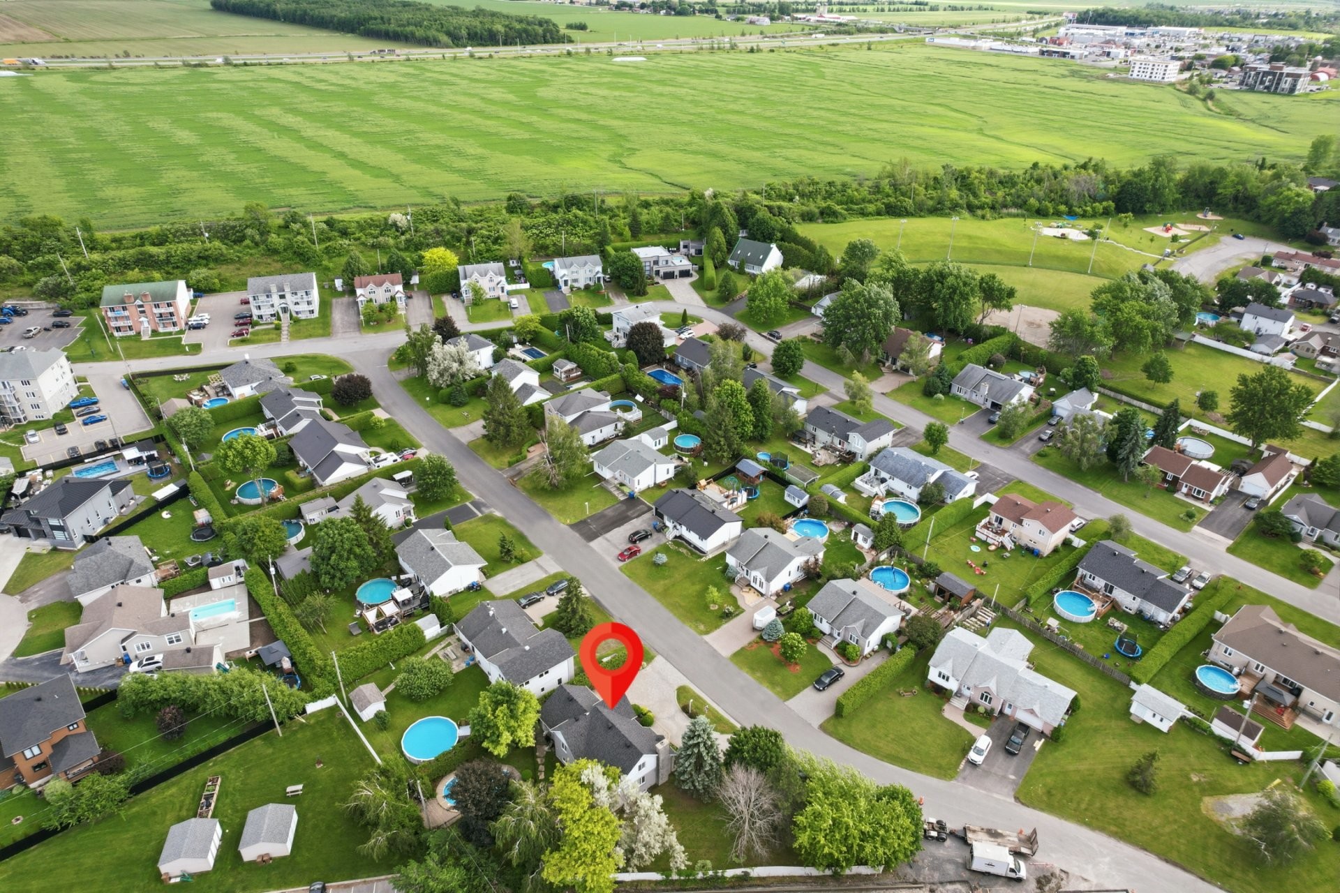 









419


Rue des Chênes

,
Beauharnois,




QC
J6N3T9

