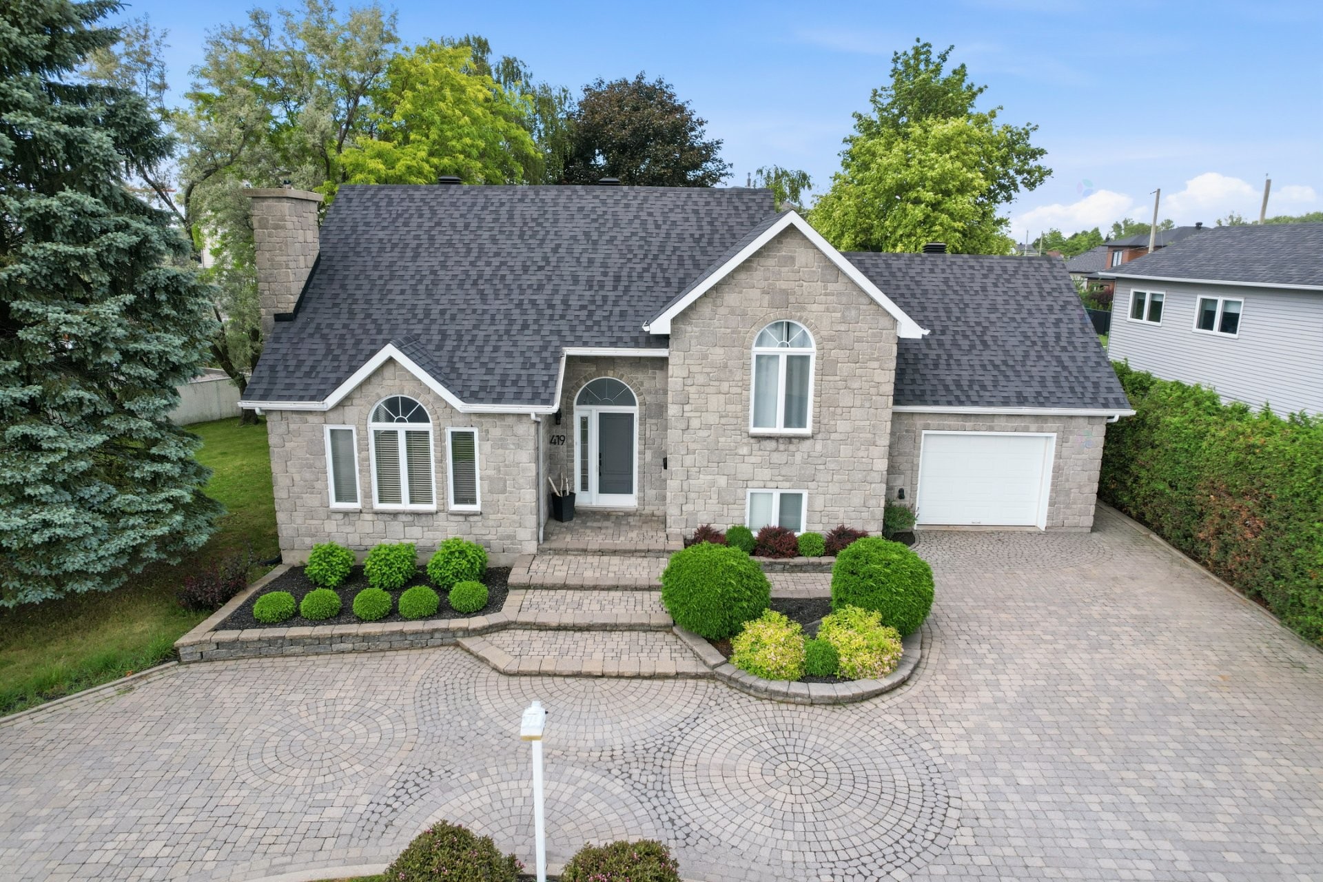 









419


Rue des Chênes

,
Beauharnois,




QC
J6N3T9

