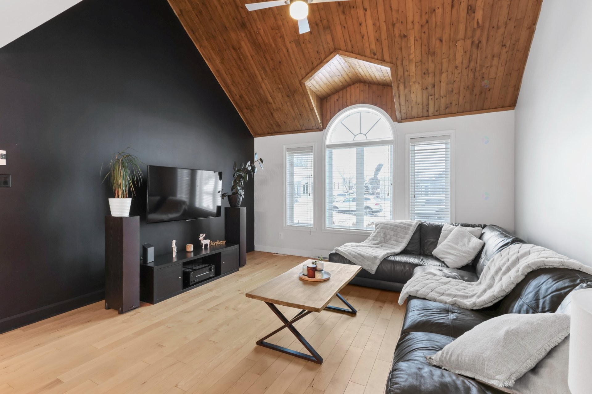 









419


Rue des Chênes

,
Beauharnois,




QC
J6N3T9

