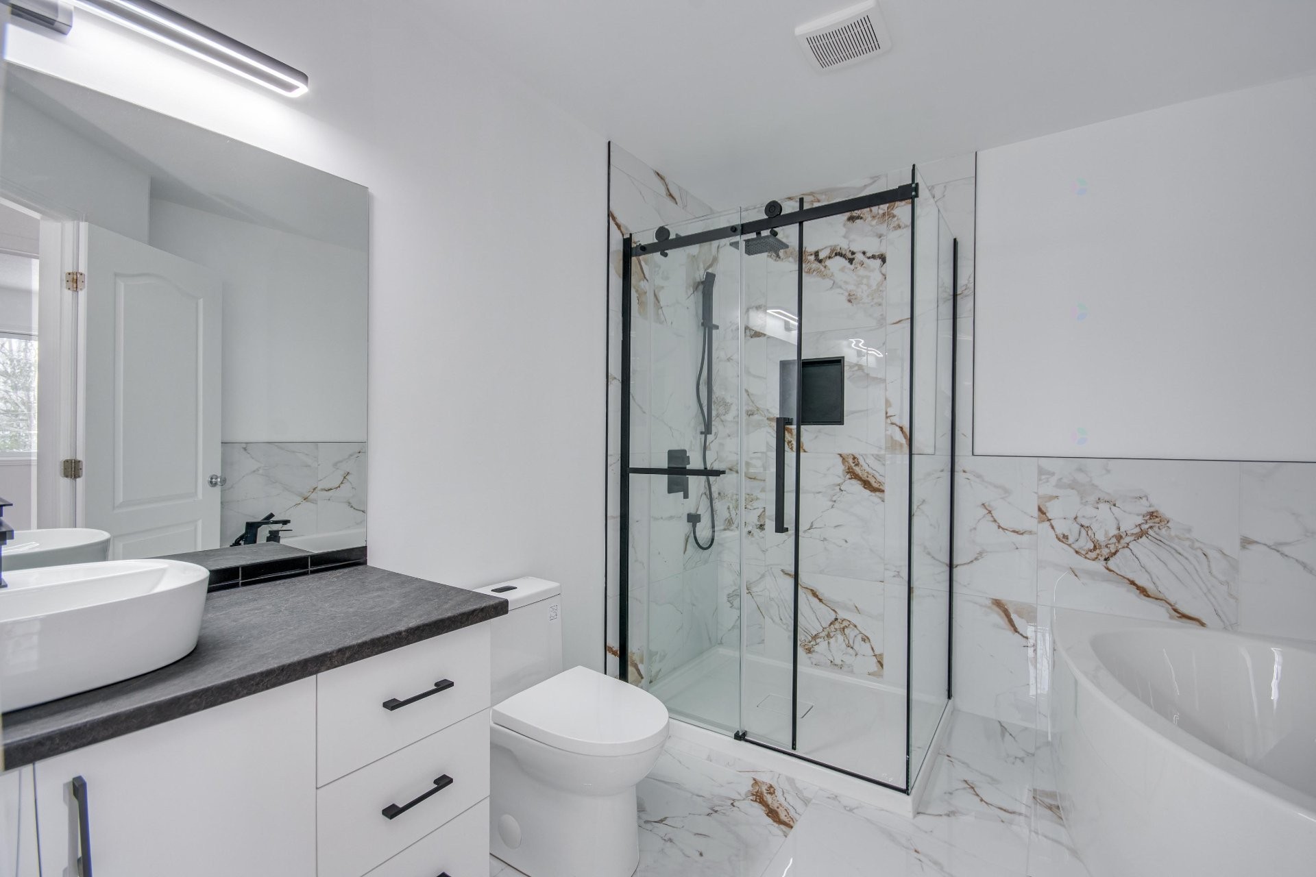 









185


Rue des Balbuzards

,
Gatineau (Masson-Angers),




QC
J8M1J2

