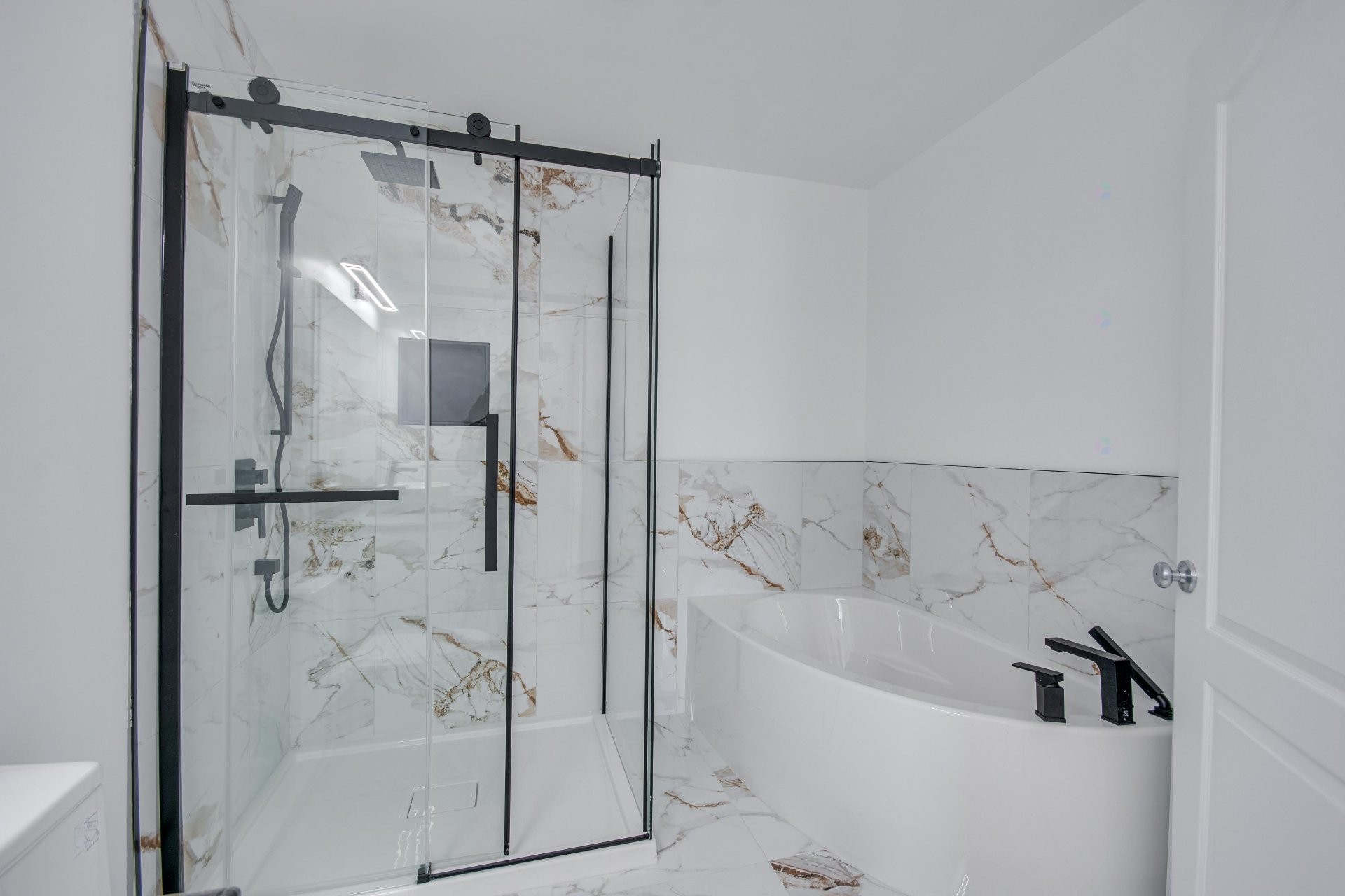 









185


Rue des Balbuzards

,
Gatineau (Masson-Angers),




QC
J8M1J2

