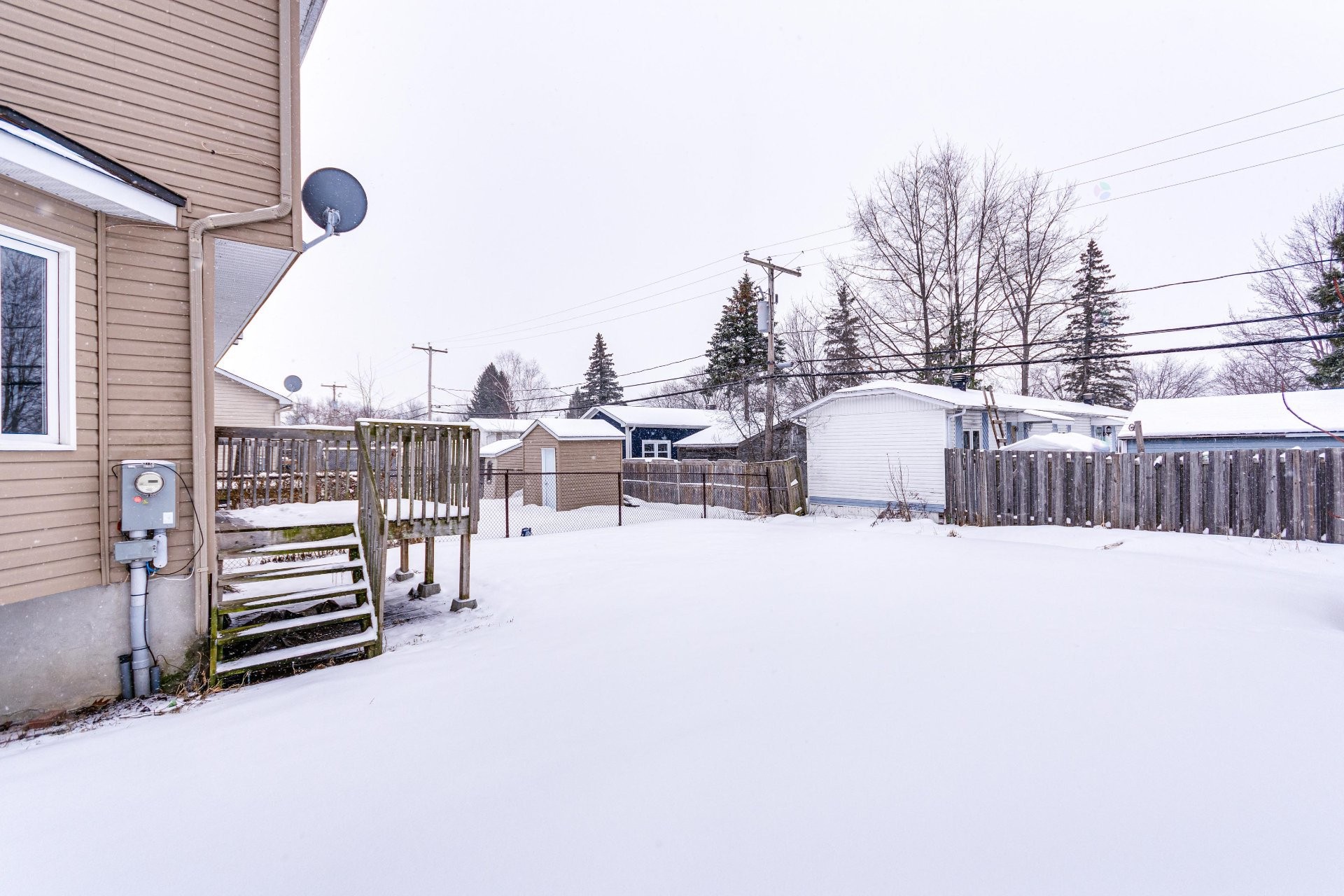 









185


Rue des Balbuzards

,
Gatineau (Masson-Angers),




QC
J8M1J2

