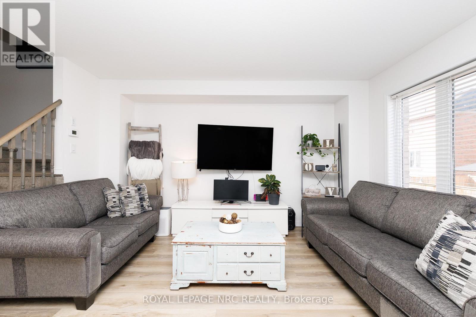 












7794 WHITE PINE CRESCENT

,
Niagara Falls (Brown),




Ontario
L2H3R4

