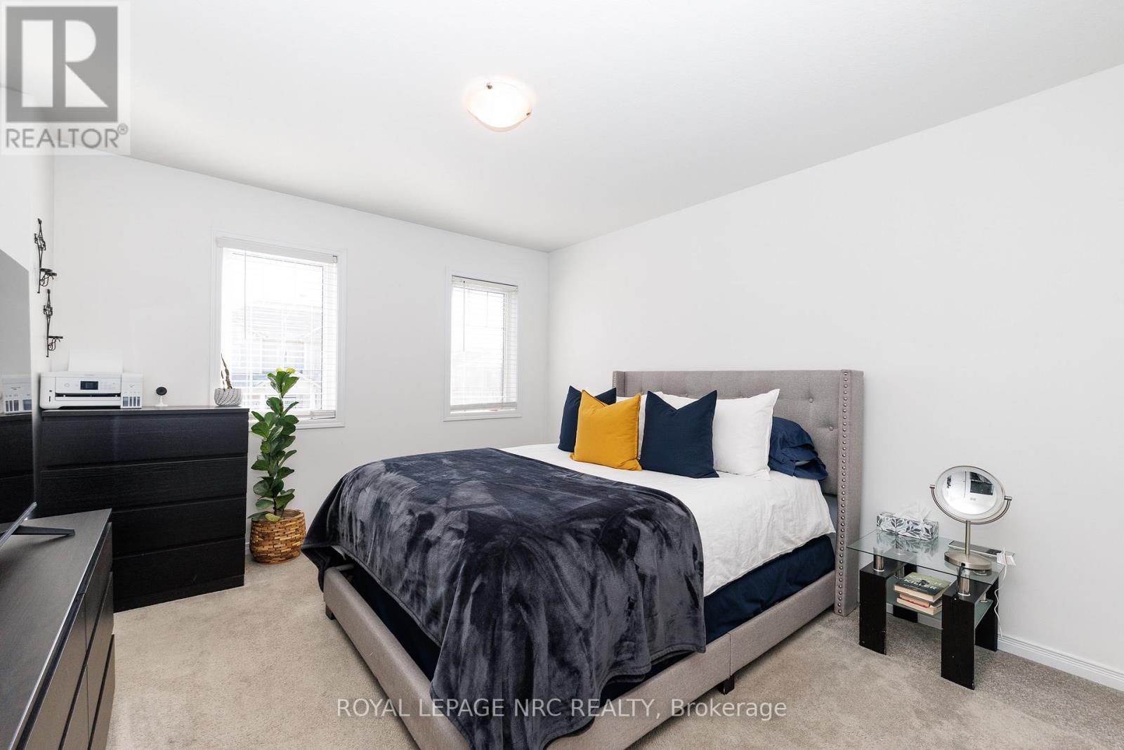 












7794 WHITE PINE CRESCENT

,
Niagara Falls (Brown),




Ontario
L2H3R4

